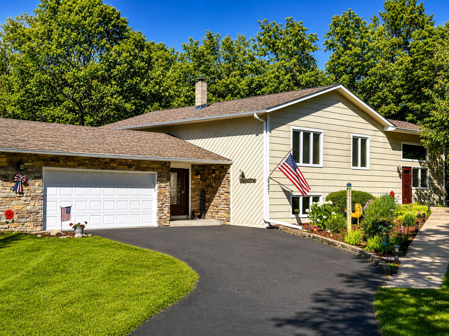 1983 single family home for sale at 8331 Red Pine Circle in Baxter, MN — 5 bed, 3 bath (photo 4 of 40)