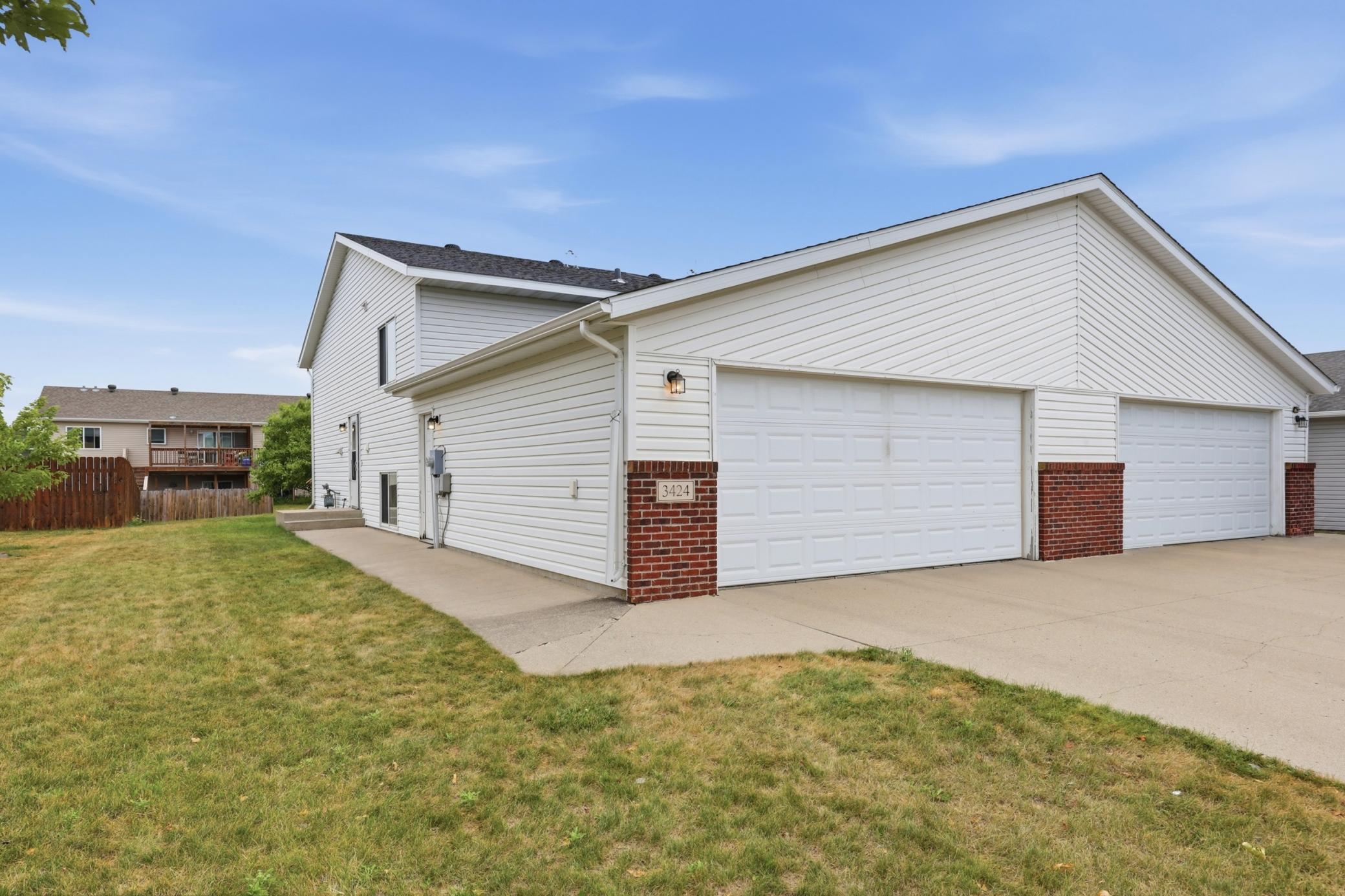 3424 16th Street S, Moorhead MN 56560 - Photo 2 of 15