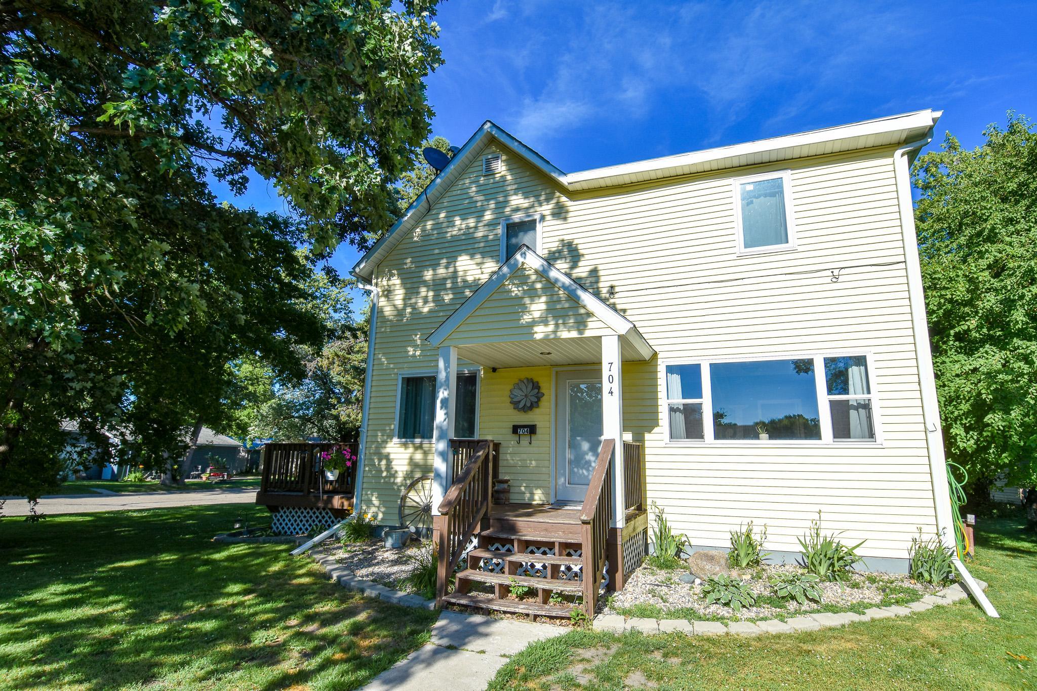 704 Tindolph Avenue S, Thief River Falls MN 56701 - Photo 2 of 45