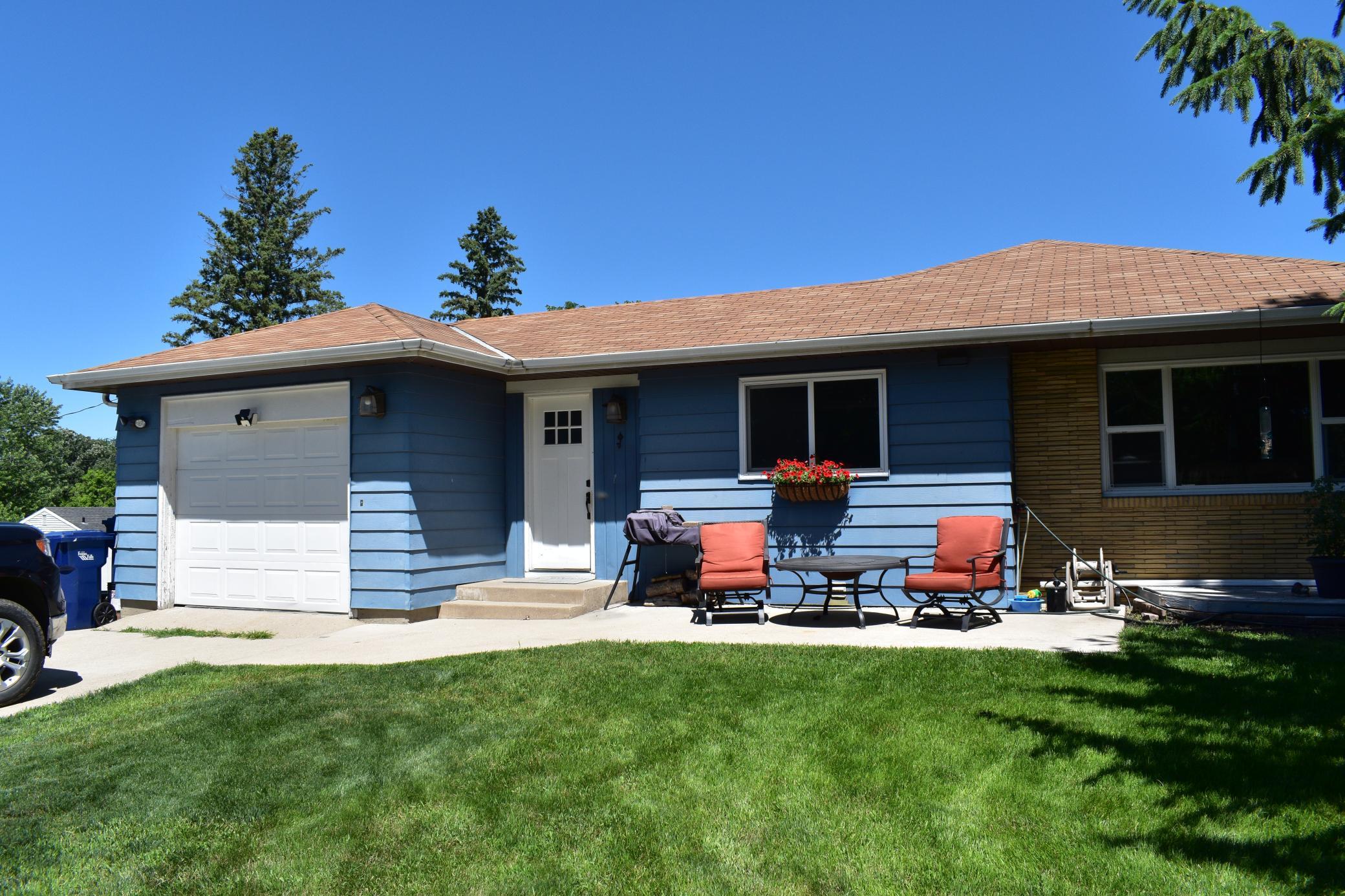 401 N Burlington Avenue, Fergus Falls MN 56537 - Photo 3 of 37