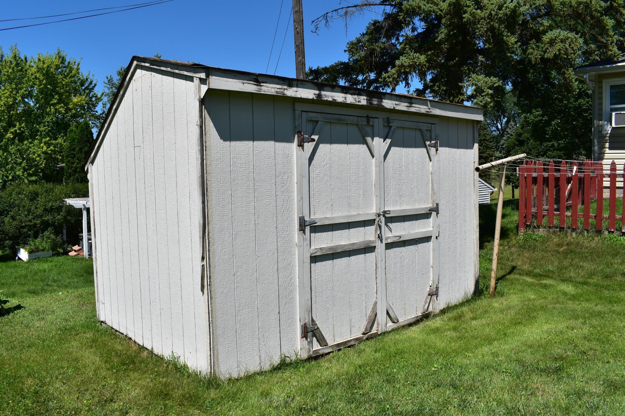 401 N Burlington Avenue, Fergus Falls MN 56537 - Photo 9 of 37