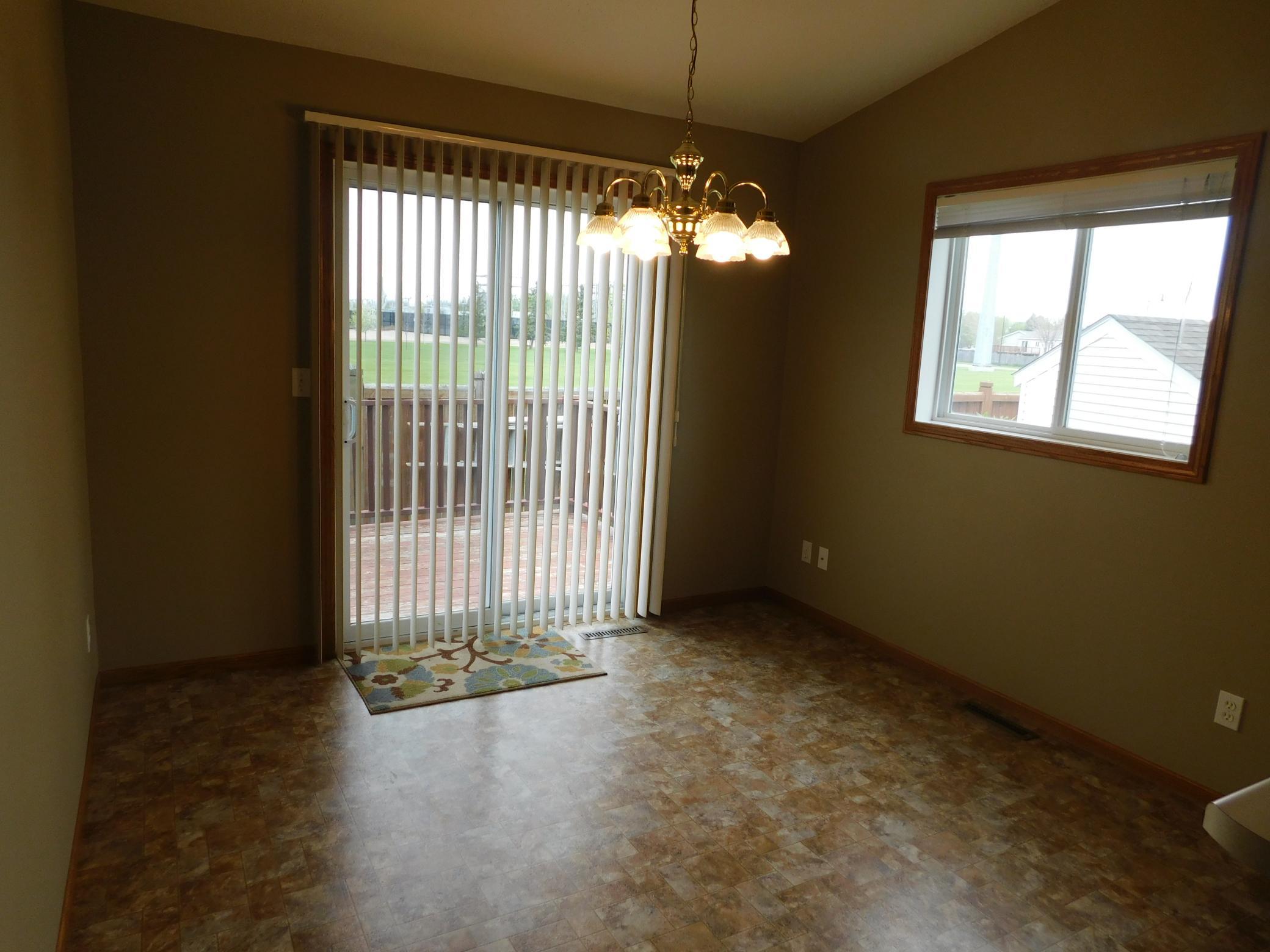 840 Lakeridge Place, West Fargo ND 58078 - Photo 15 of 37
