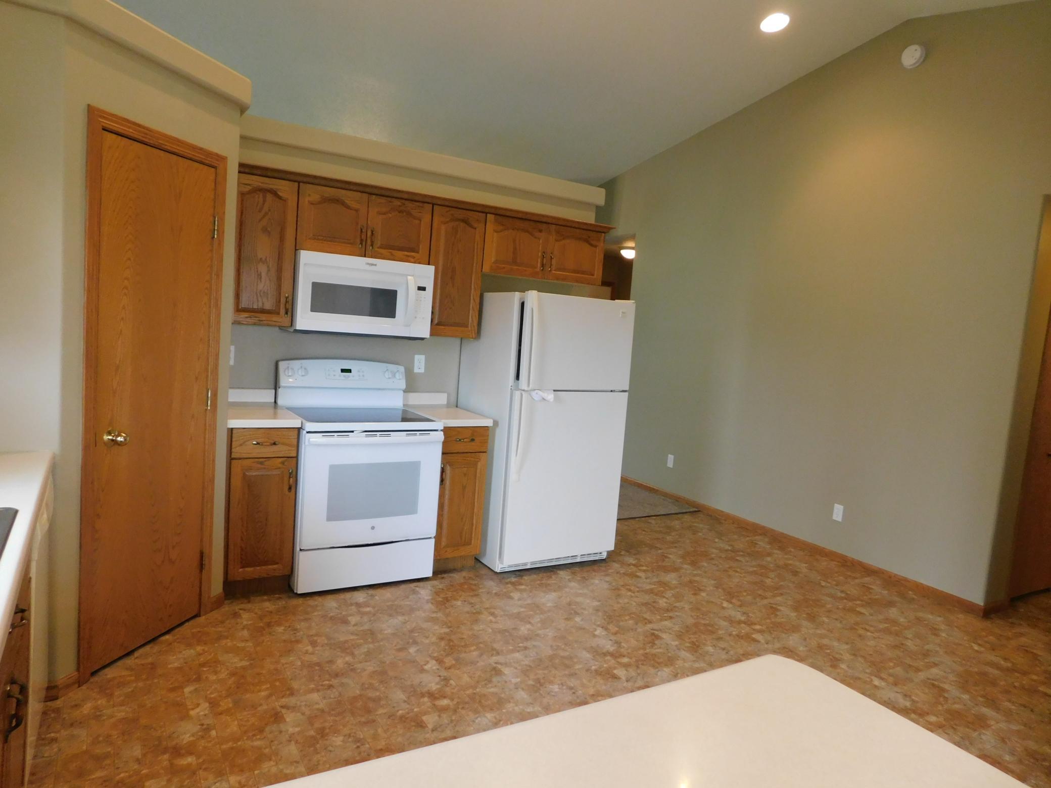 840 Lakeridge Place, West Fargo ND 58078 - Photo 18 of 37