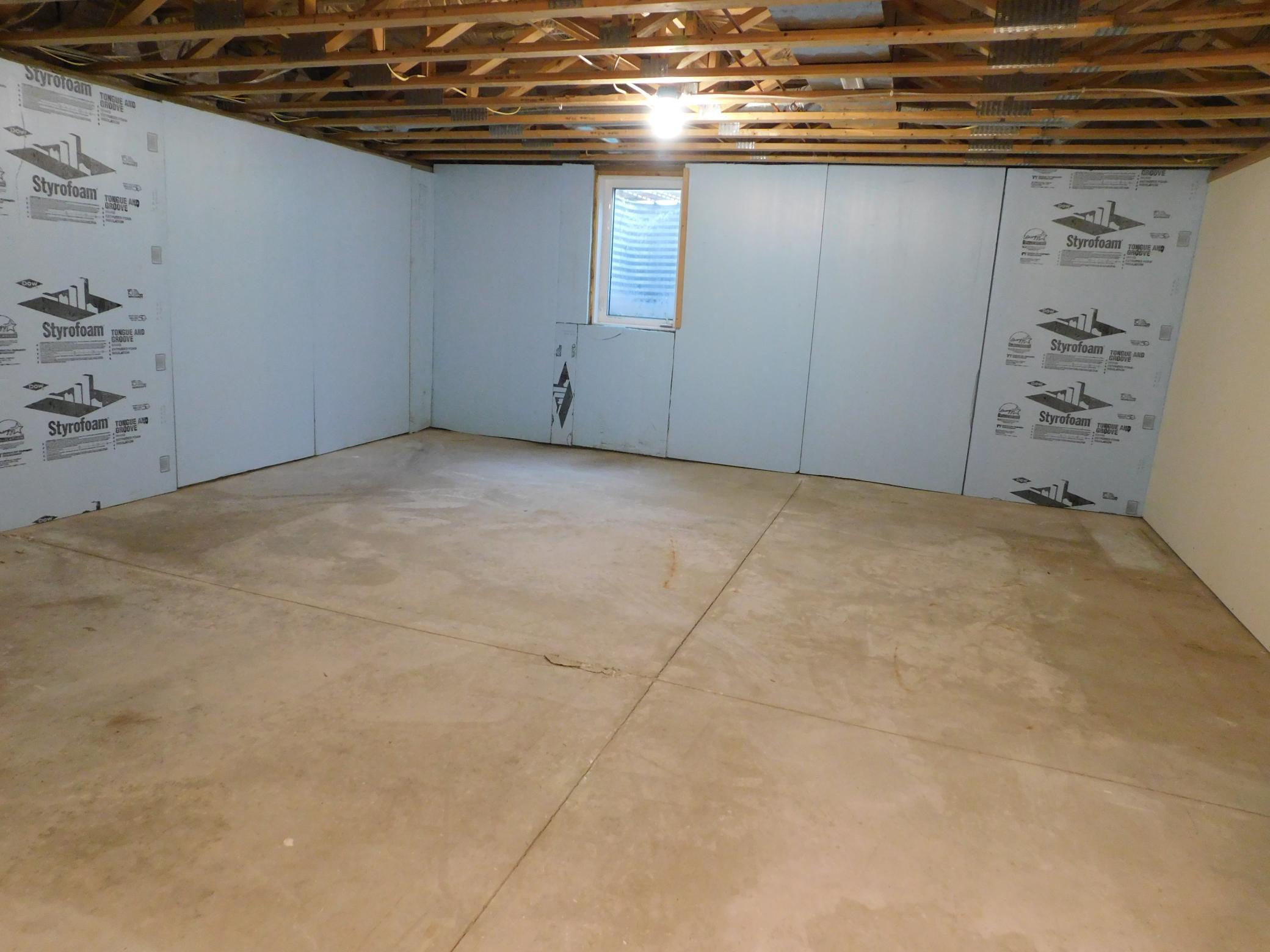 840 Lakeridge Place, West Fargo ND 58078 - Photo 32 of 37