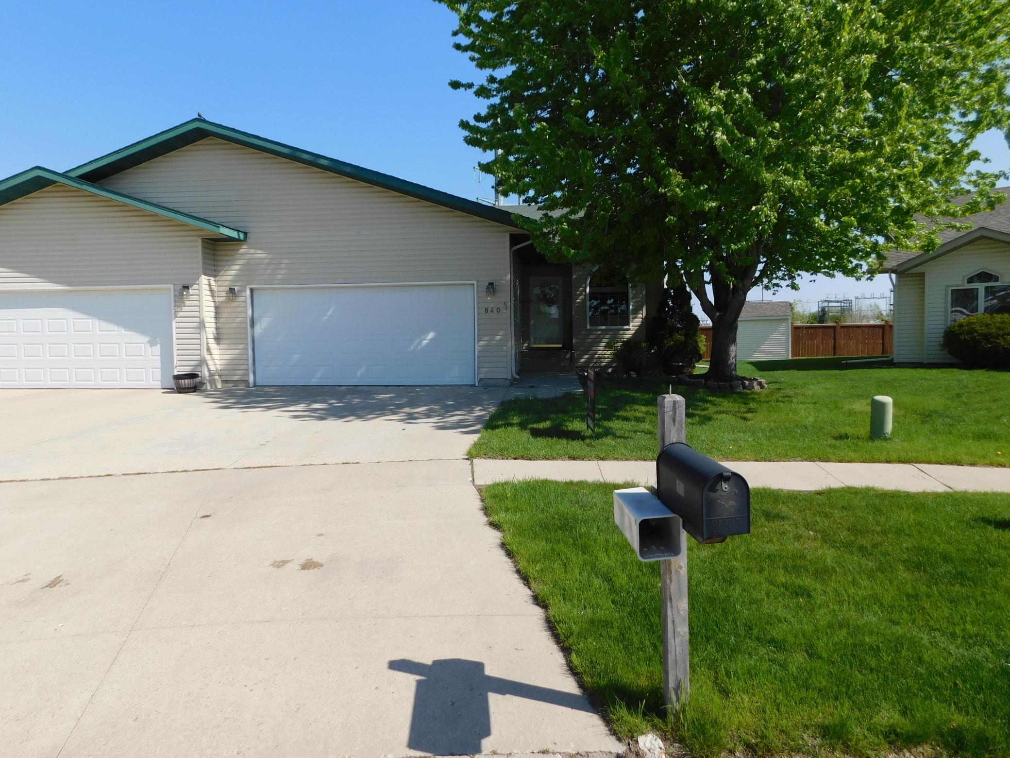 840 Lakeridge Place, West Fargo ND 58078 - Photo 6 of 37