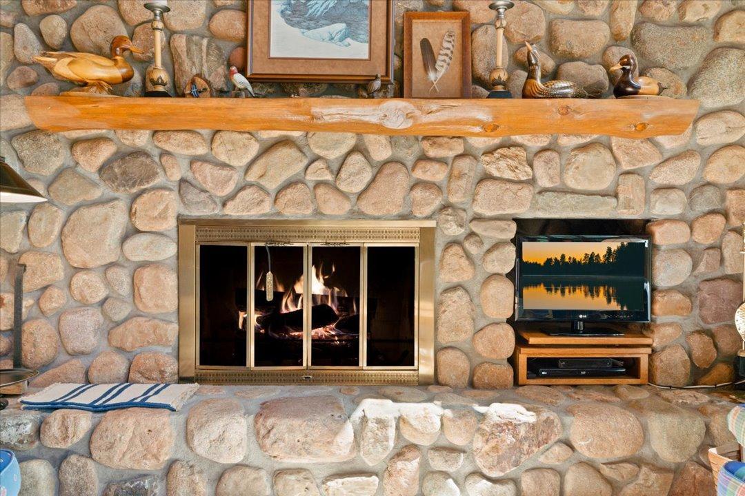 1985 single family home for sale at 8882 Interlachen Road in Lake Shore, MN — 3 bed, 3 bath (photo 13 of 66)