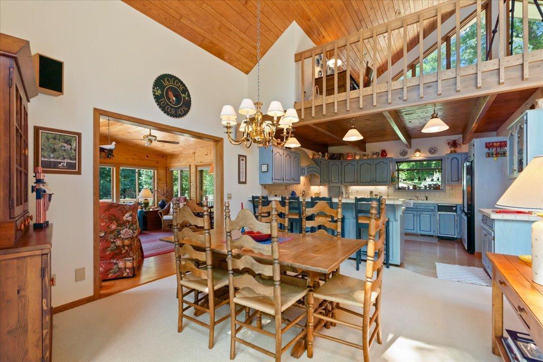 1985 single family home for sale at 8882 Interlachen Road in Lake Shore, MN — 3 bed, 3 bath (photo 14 of 66)