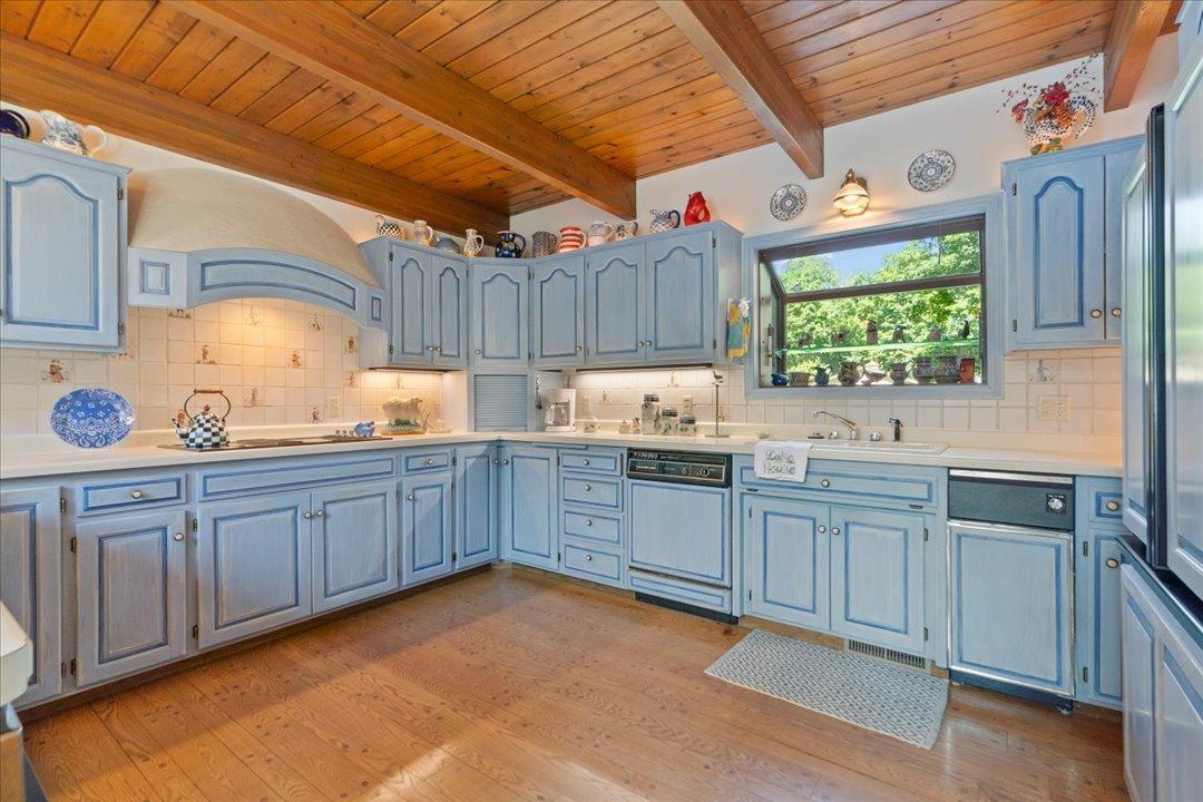 1985 single family home for sale at 8882 Interlachen Road in Lake Shore, MN — 3 bed, 3 bath (photo 16 of 66)