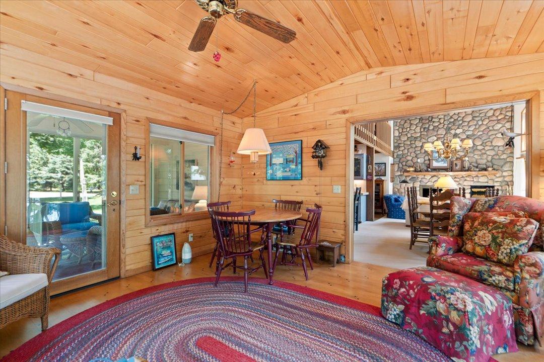 1985 single family home for sale at 8882 Interlachen Road in Lake Shore, MN — 3 bed, 3 bath (photo 19 of 66)