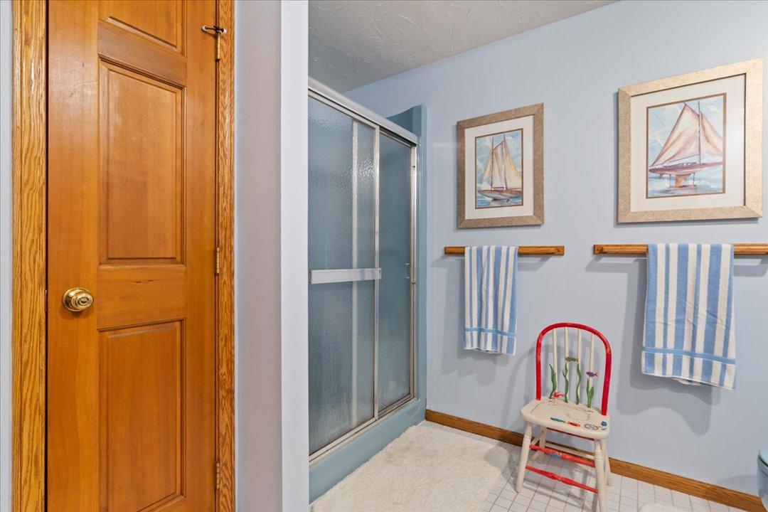 1985 single family home for sale at 8882 Interlachen Road in Lake Shore, MN — 3 bed, 3 bath (photo 28 of 66)