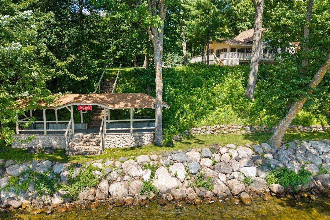 1985 single family home for sale at 8882 Interlachen Road in Lake Shore, MN — 3 bed, 3 bath (photo 61 of 66)