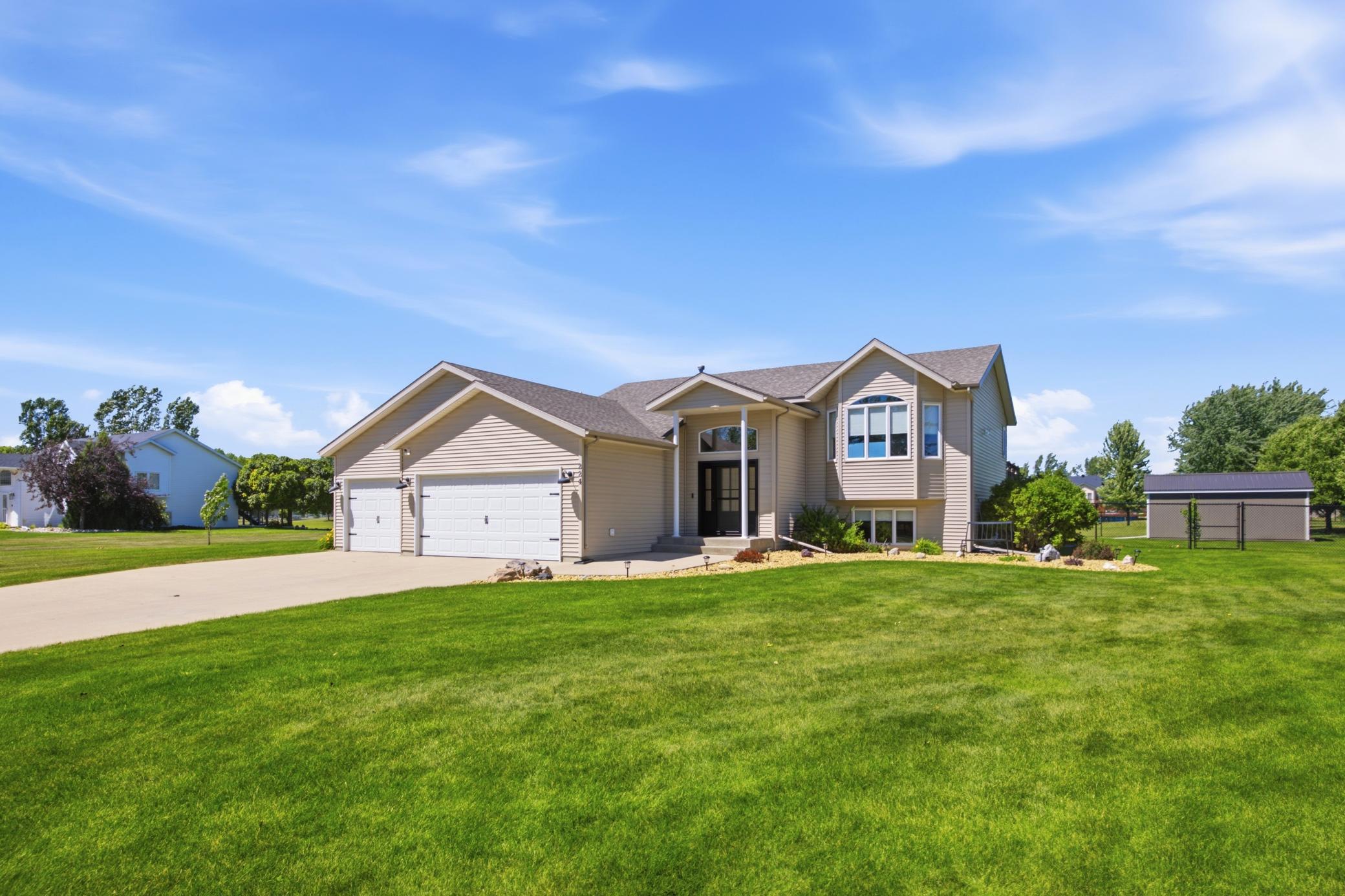 224 Chestnut Drive, Horace ND 58047 - Photo 2 of 56