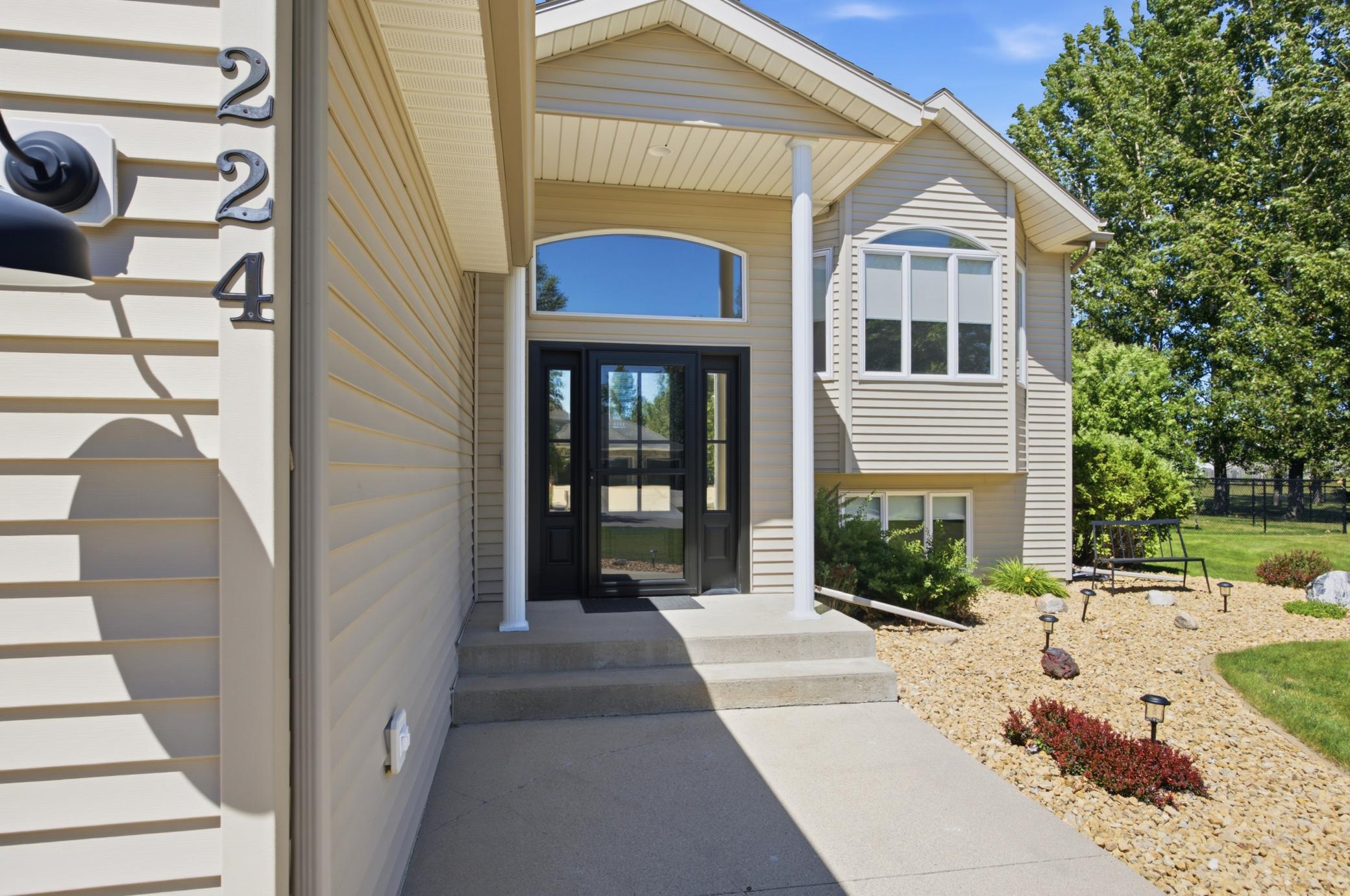 224 Chestnut Drive, Horace ND 58047 - Photo 4 of 56