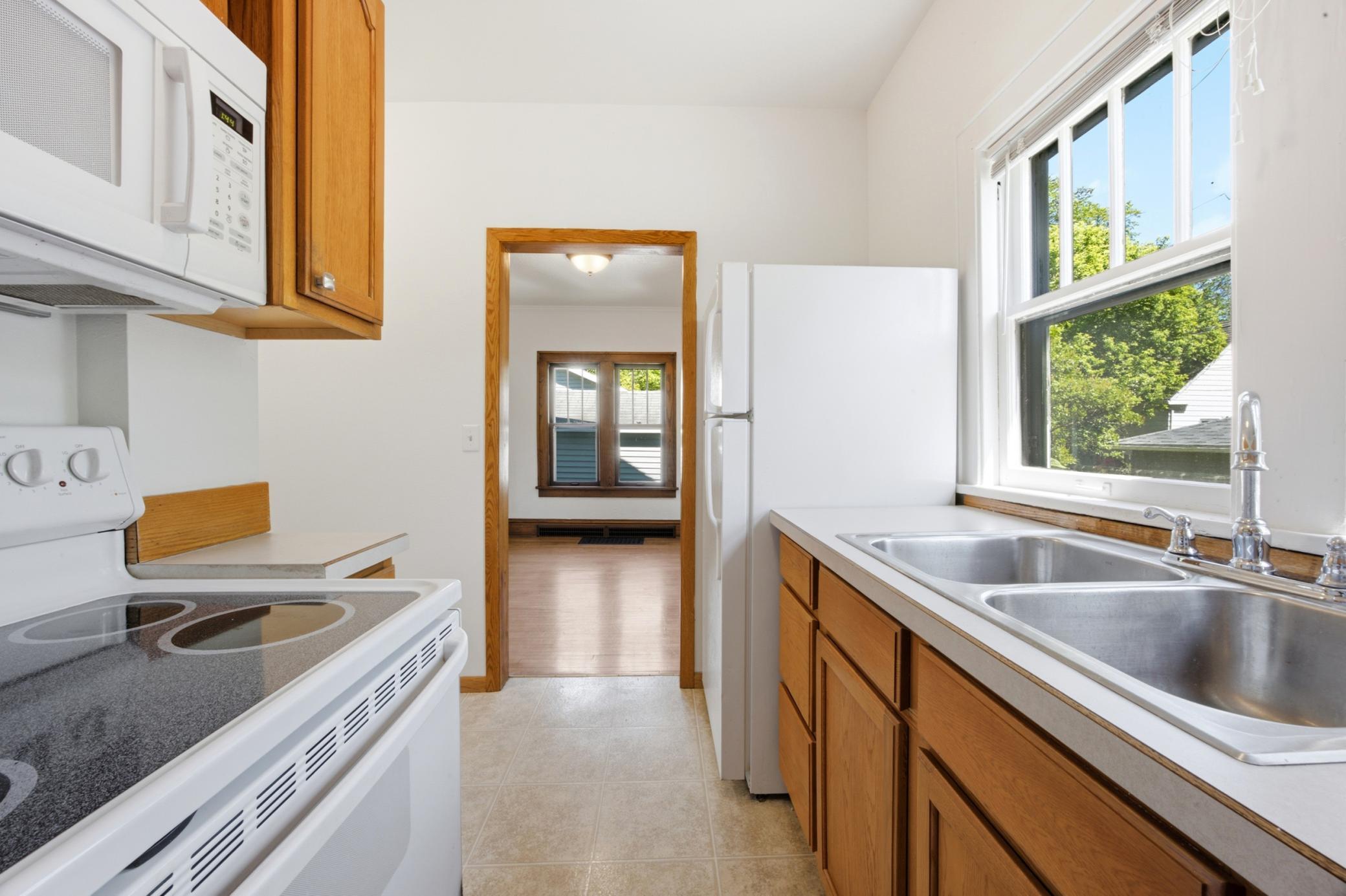 1310 11th Avenue S, Fargo ND 58103 - Photo 13 of 28