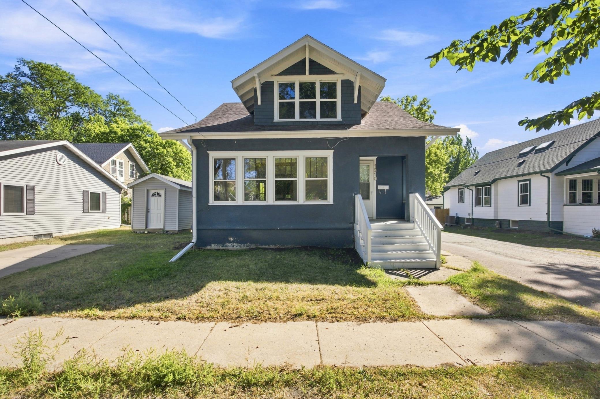 1310 11th Avenue S