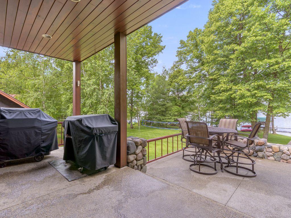 2002 single family home for sale at 17994 Dayspring Drive in Park Rapids, MN — 5 bed, 5 bath (photo 13 of 56)