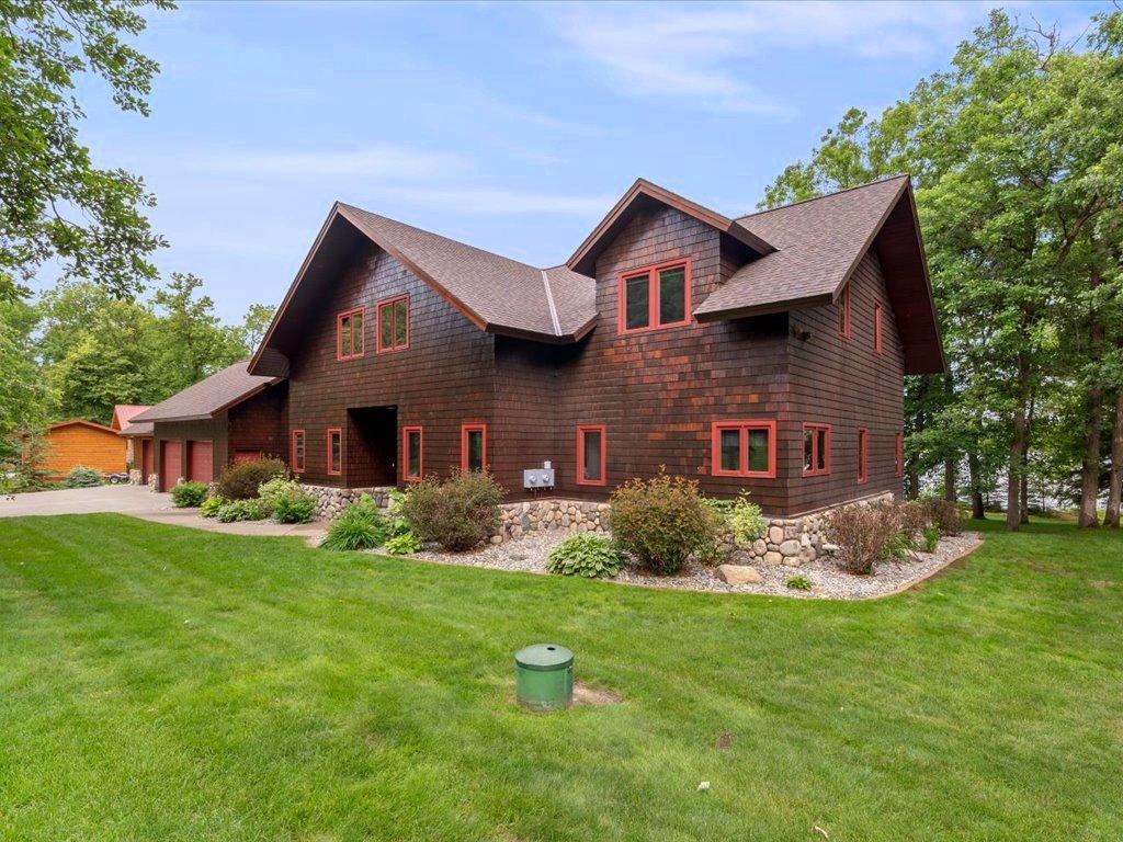 2002 single family home for sale at 17994 Dayspring Drive in Park Rapids, MN — 5 bed, 5 bath (photo 14 of 56)