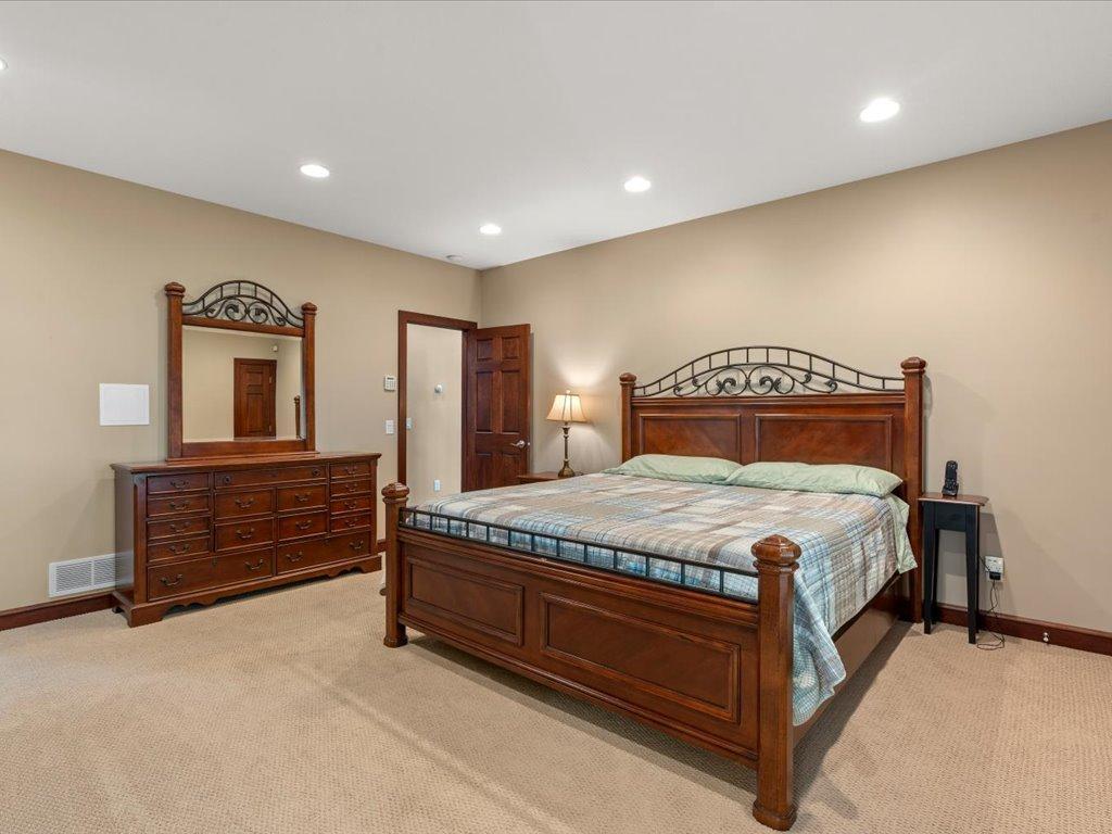 2002 single family home for sale at 17994 Dayspring Drive in Park Rapids, MN — 5 bed, 5 bath (photo 25 of 56)