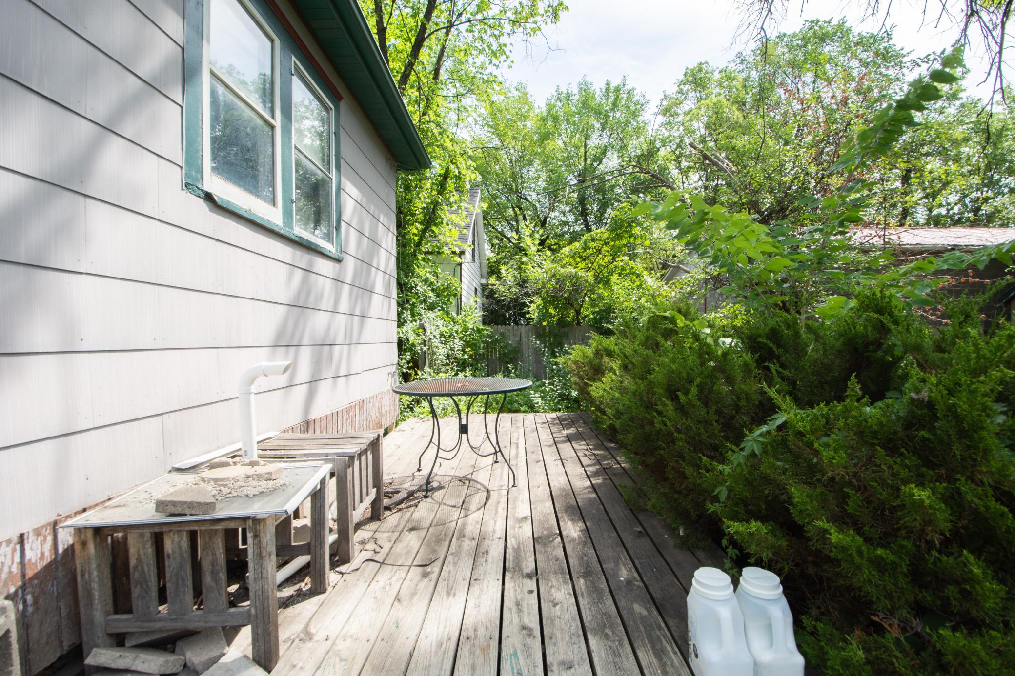 1917 single family home for sale at 1340 4th Avenue N in Fargo, ND — 2 bed, 1 bath (photo 23 of 29)