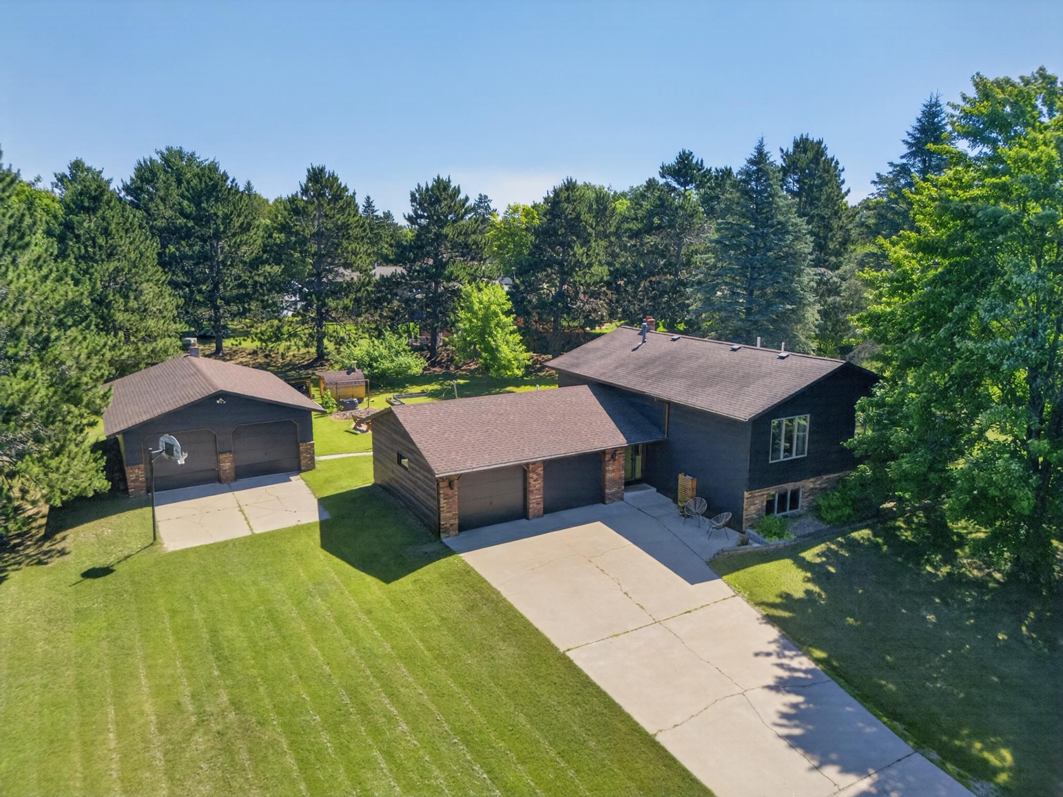 307 NE 10th Street Circle, Grand Rapids MN 55744 - Photo 2 of 27