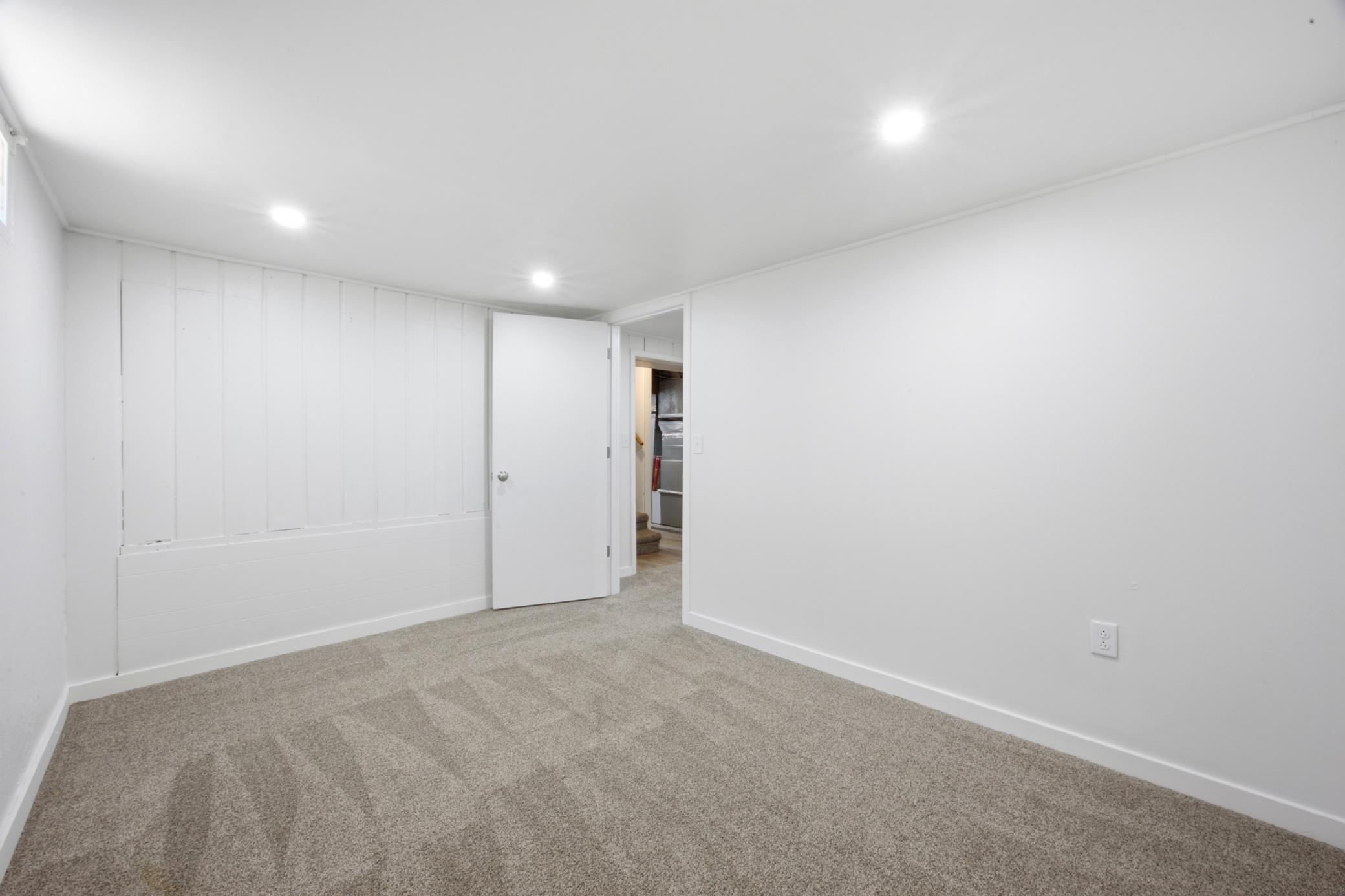 1957 single family home for sale at 819 15th Street N in Moorhead, MN — 4 bed, 3 bath (photo 28 of 33)