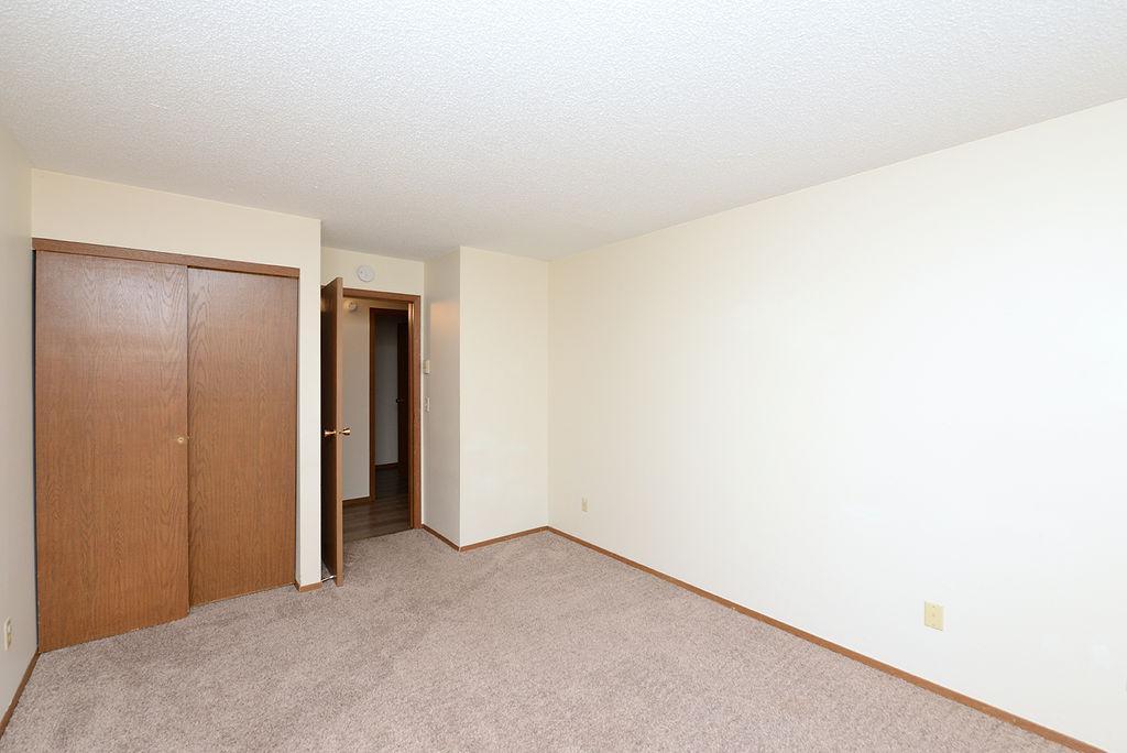 3211 15th Avenue S, Unit D, Fargo ND 58103 - Photo 12 of 17