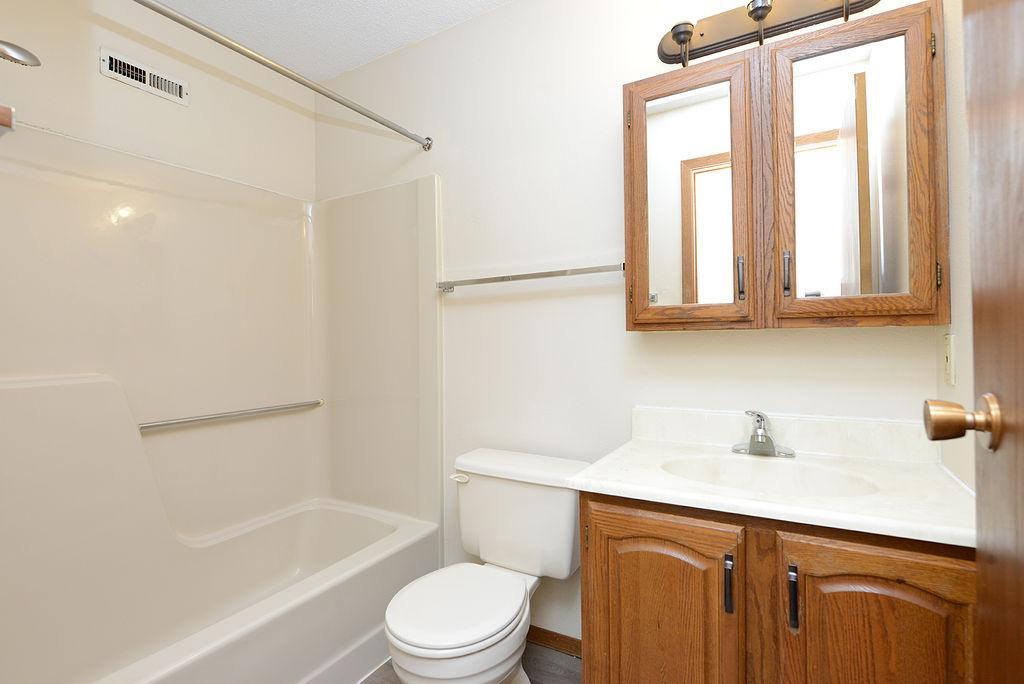 3211 15th Avenue S, Unit D, Fargo ND 58103 - Photo 13 of 17