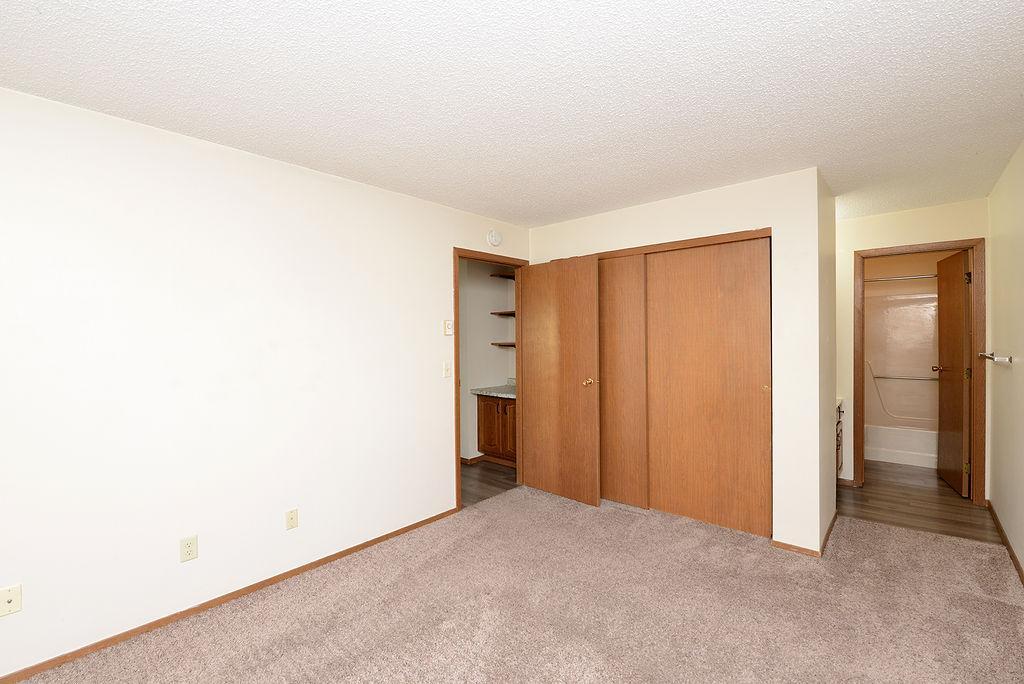 3211 15th Avenue S, Unit D, Fargo ND 58103 - Photo 15 of 17