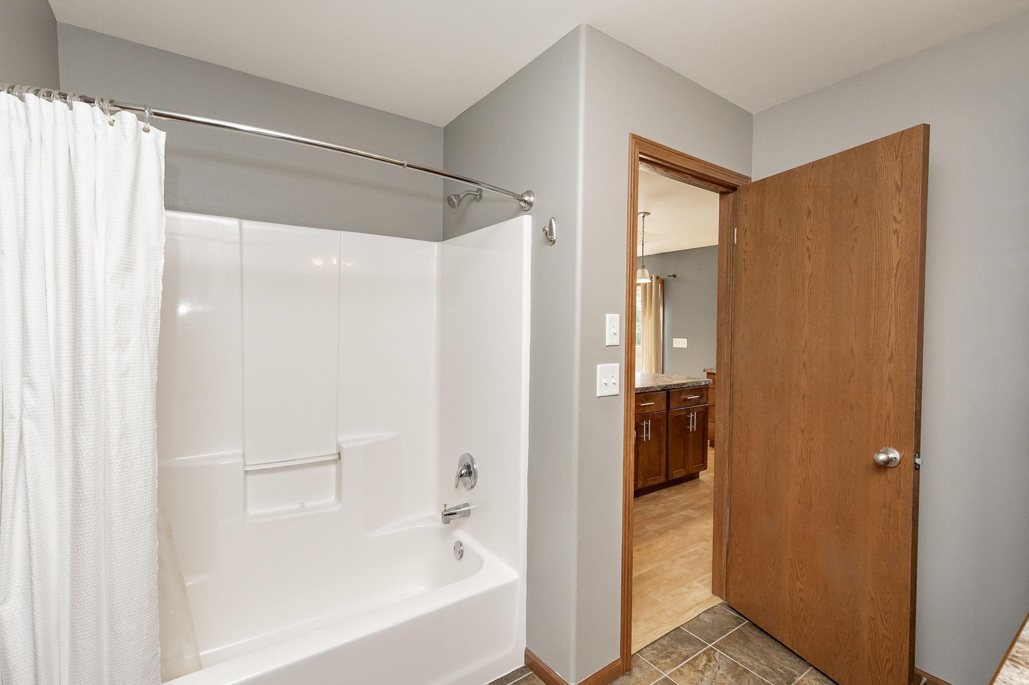 4017 9th Street S, Moorhead MN 56560 - Photo 9 of 16