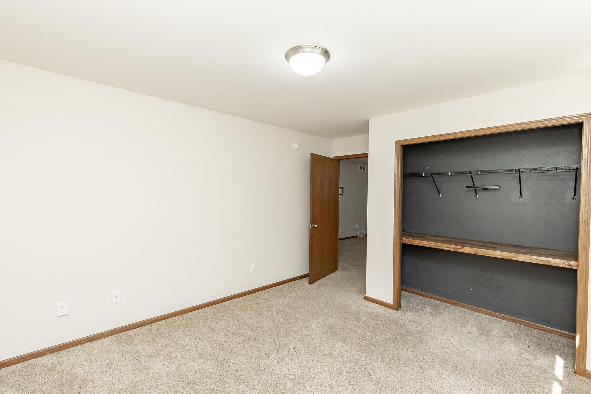 2012 single family home for sale at 4017 9th Street S in Moorhead, MN — 3 bed, 2 bath (photo 37 of 53)