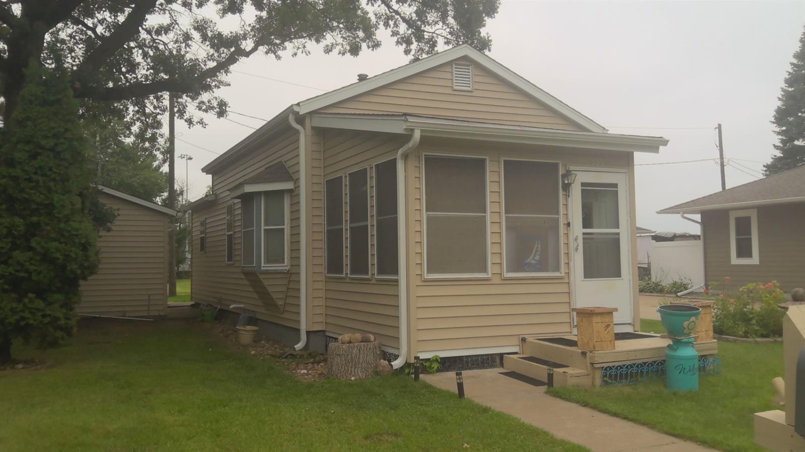 905 Poplar Street, Crosby MN 56441 - Photo 2 of 5