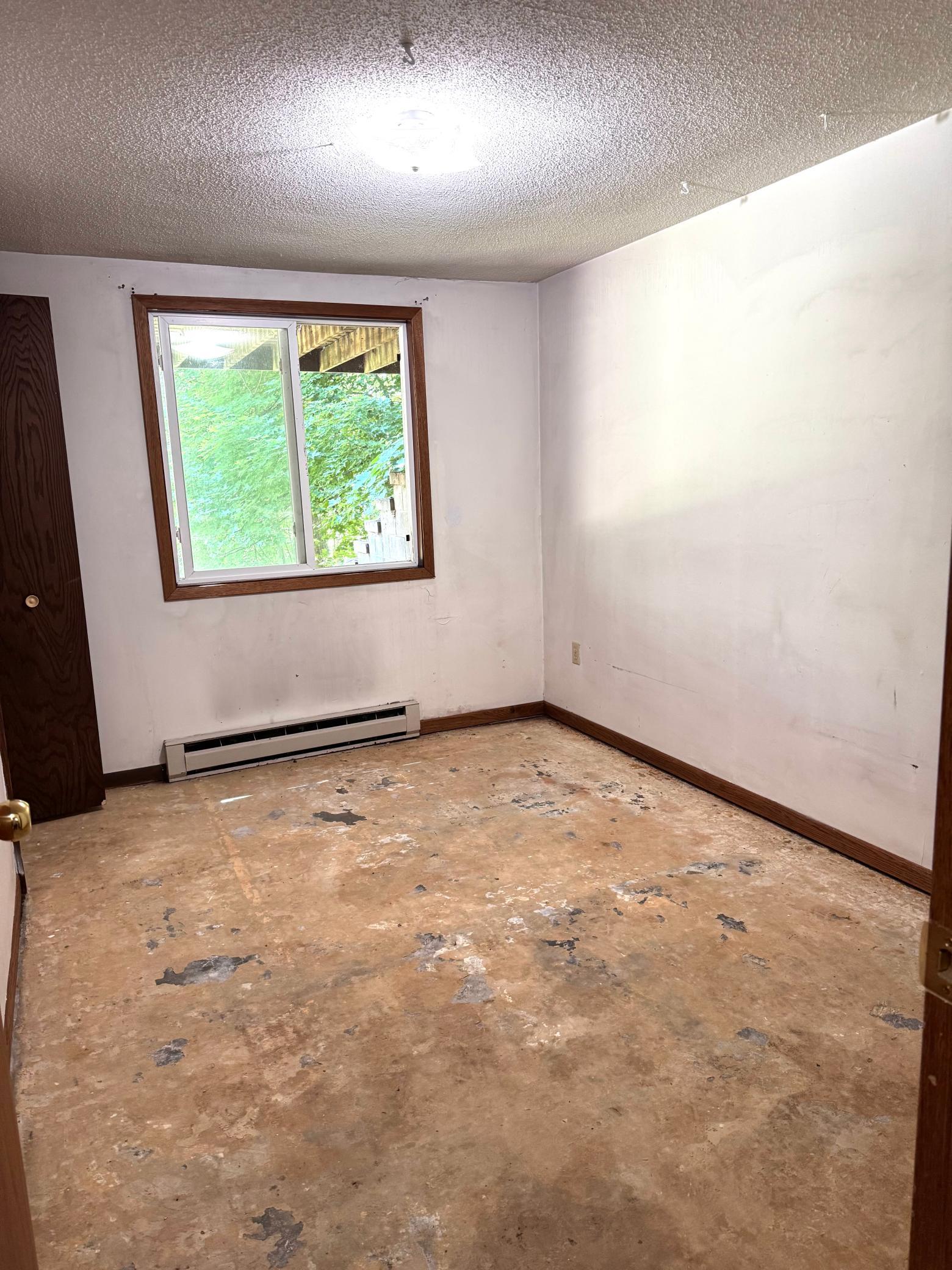1981 single family home for sale at 8781 Dorothy Avenue in Brainerd, MN — 4 bed, 2 bath (photo 16 of 29)