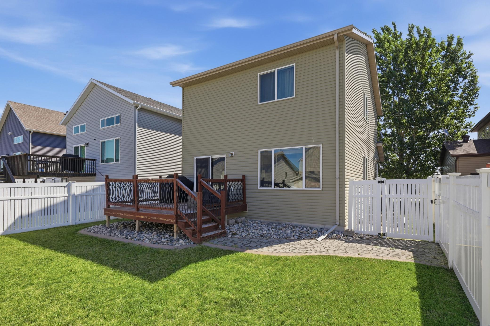 4873 53rd Street S, Fargo ND 58104 - Photo 3 of 28