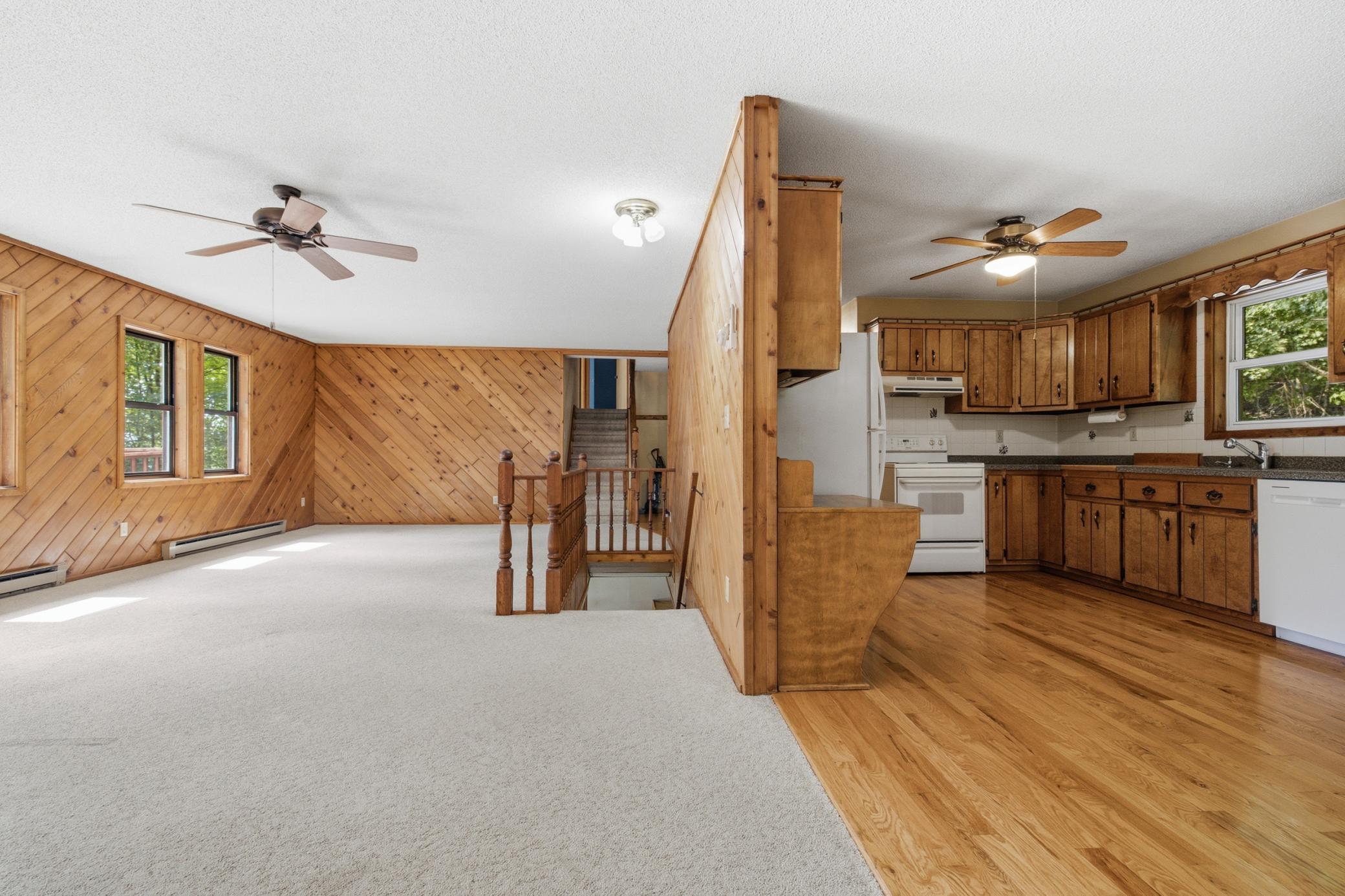 1986 single family home for sale at 15992 Nels Johnson Road in Brainerd, MN — 3 bed, 3 bath (photo 11 of 70)