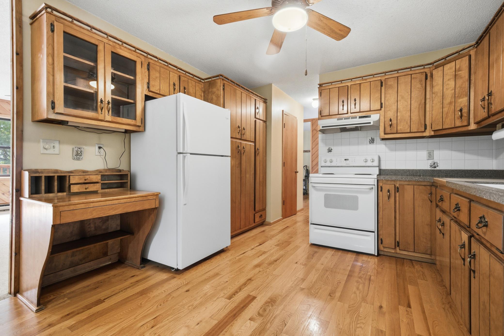 1986 single family home for sale at 15992 Nels Johnson Road in Brainerd, MN — 3 bed, 3 bath (photo 13 of 70)