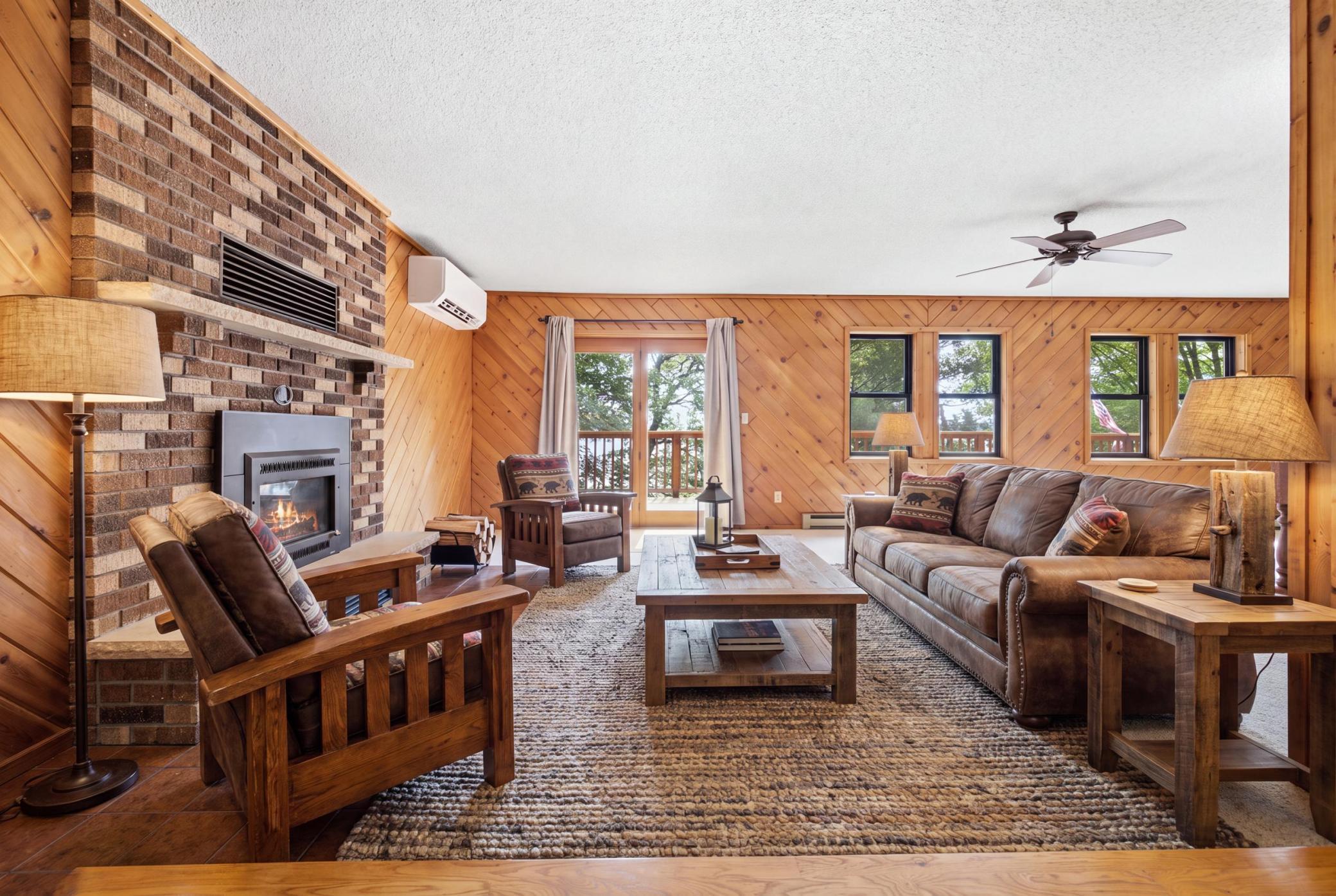 1986 single family home for sale at 15992 Nels Johnson Road in Brainerd, MN — 3 bed, 3 bath (photo 7 of 70)