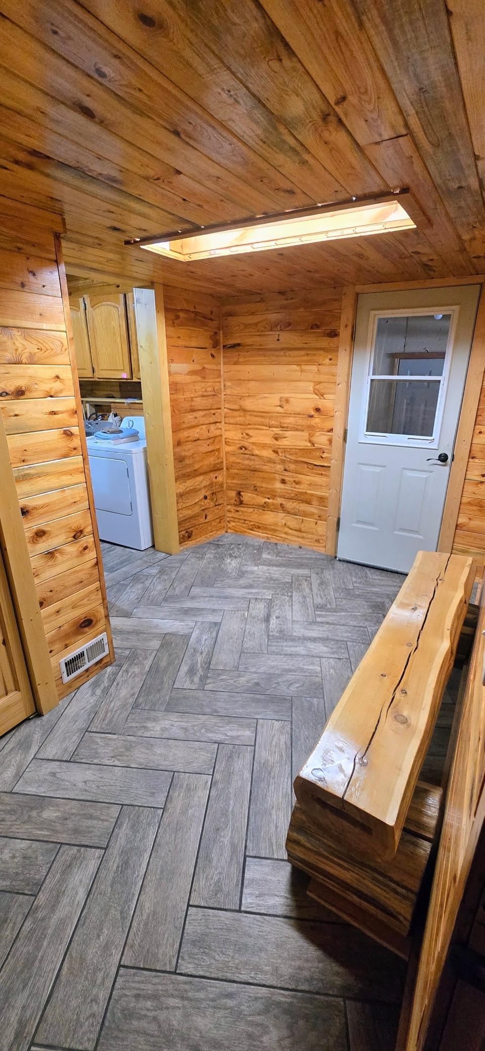2003 single family home for sale at 17251 East Pine Drive NW in Angle Inlet, MN — 3 bed, 2 bath (photo 21 of 29)