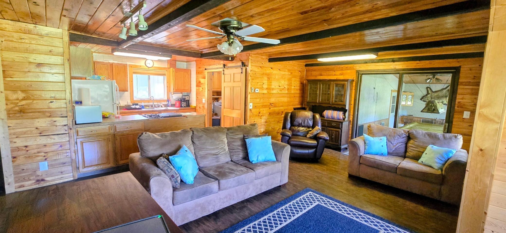 2003 single family home for sale at 17251 East Pine Drive NW in Angle Inlet, MN — 3 bed, 2 bath (photo 6 of 29)