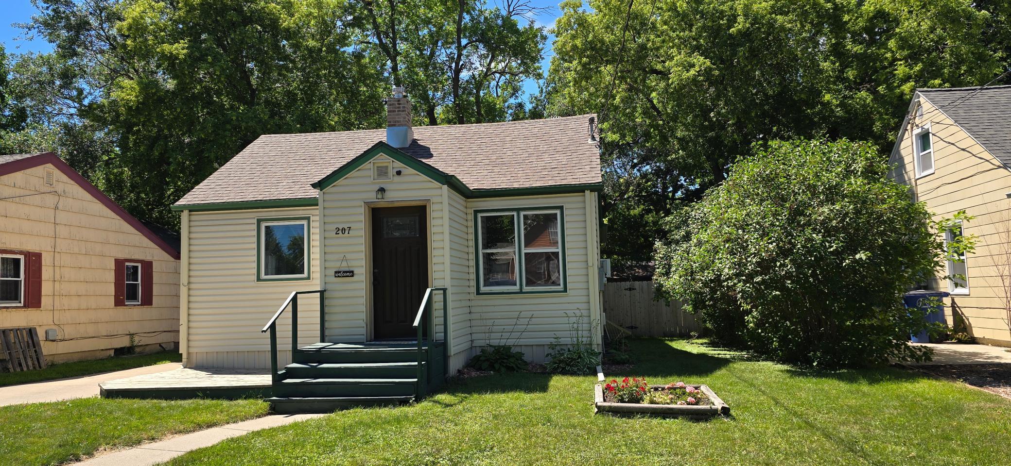 207 14th Street S, Moorhead MN 56560 - Photo 19 of 35