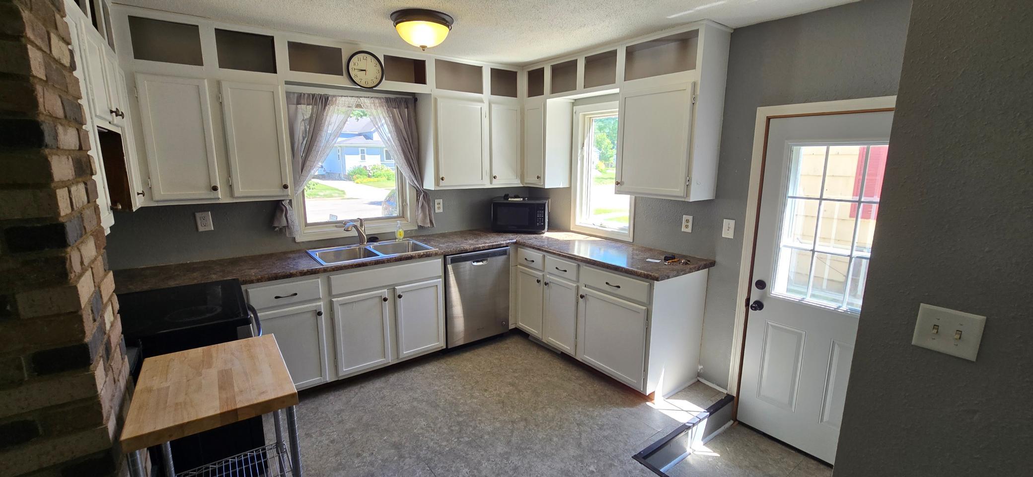 207 14th Street S, Moorhead MN 56560 - Photo 22 of 35