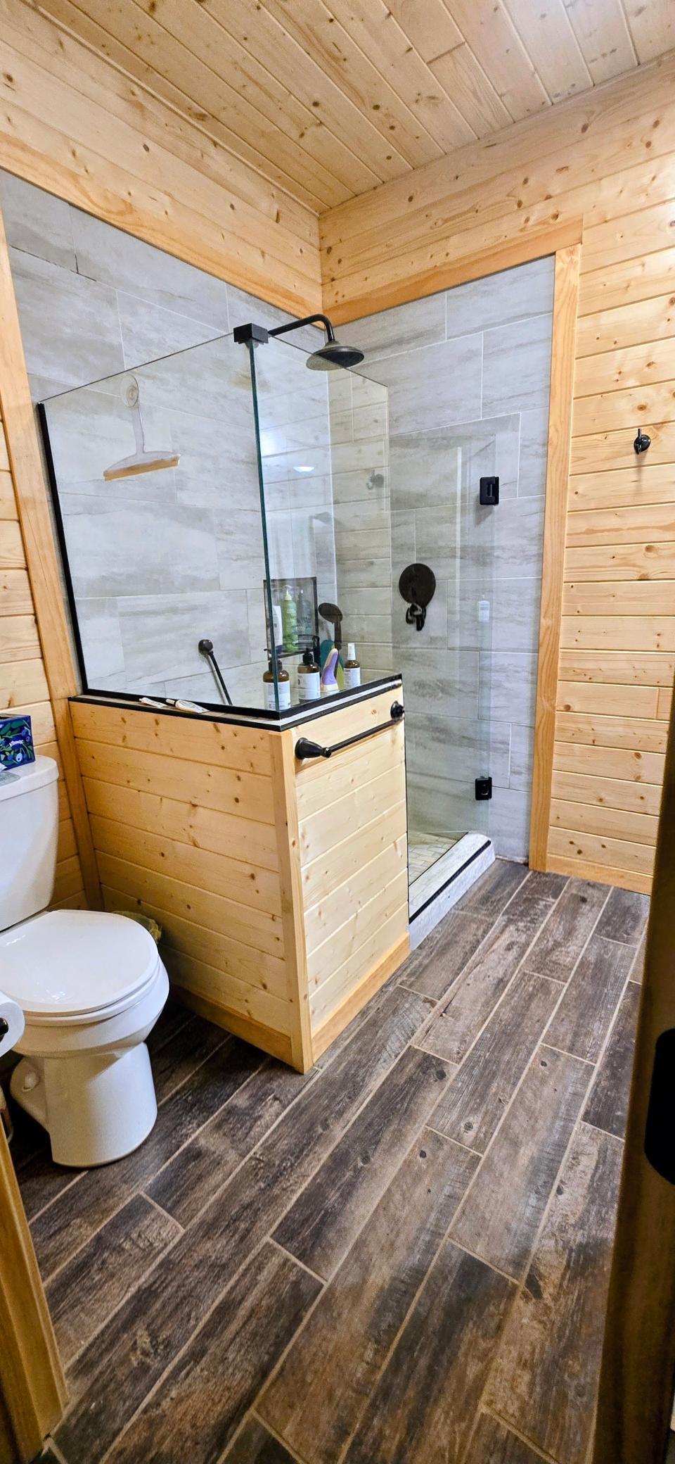 2019 single family home for sale at 17668 Birch Drive NW in Angle Inlet, MN — 2 bed, 3 bath (photo 14 of 18)