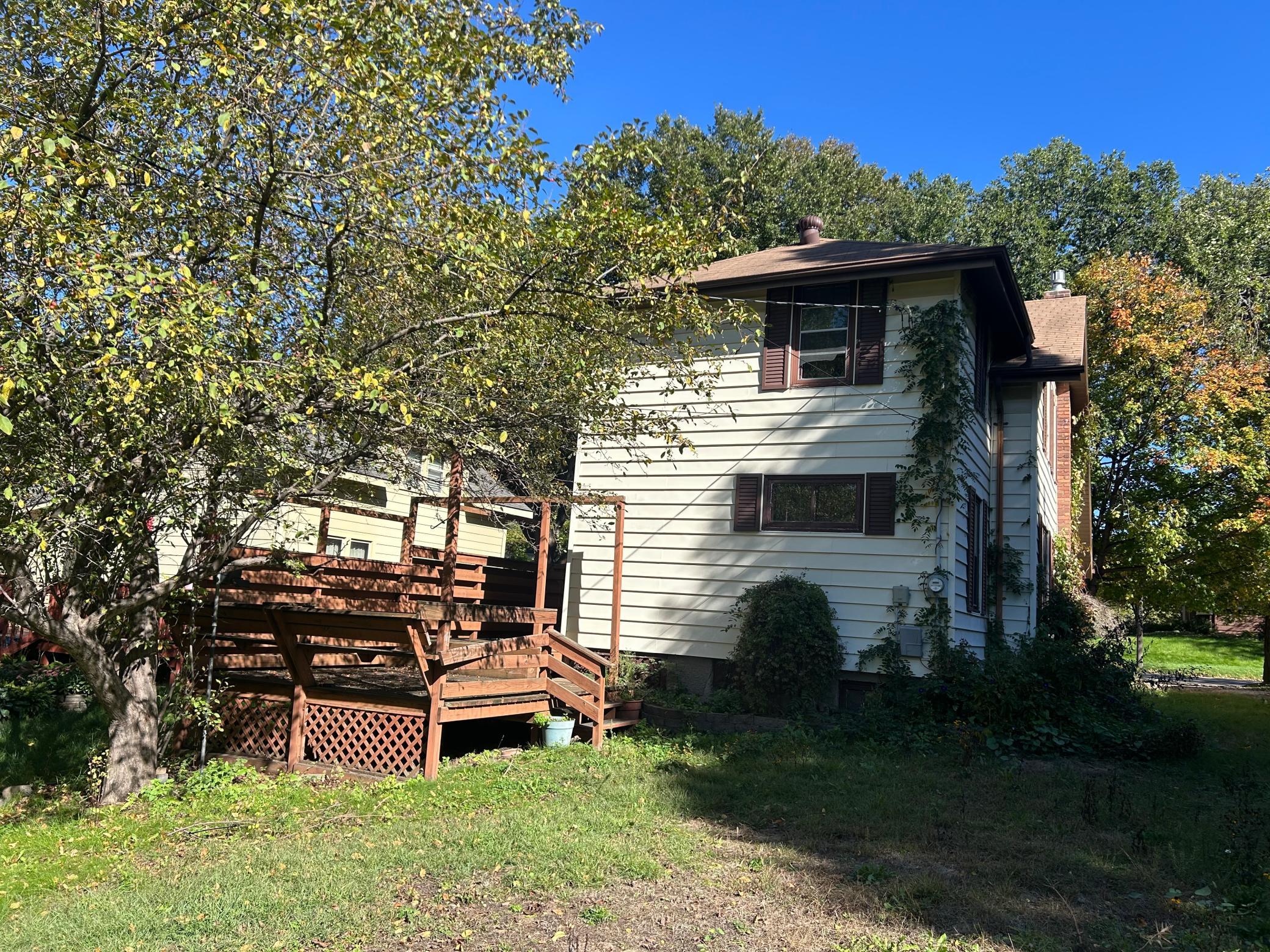 1921 single family home for sale at 719 N Union Avenue in Fergus Falls, MN — 5 bed, 2 bath (photo 3 of 36)