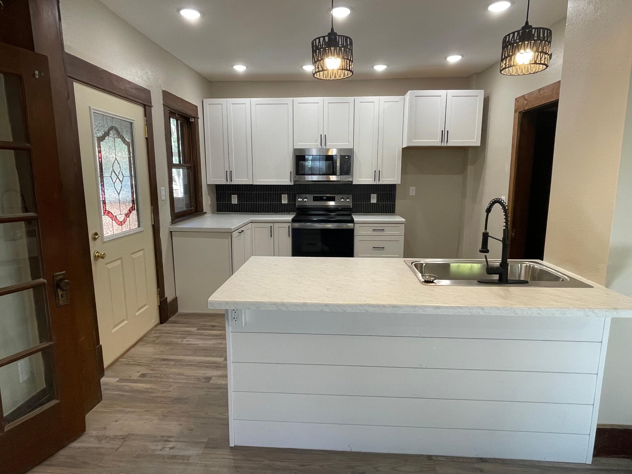 1921 single family home for sale at 719 N Union Avenue in Fergus Falls, MN — 5 bed, 2 bath (photo 27 of 36)