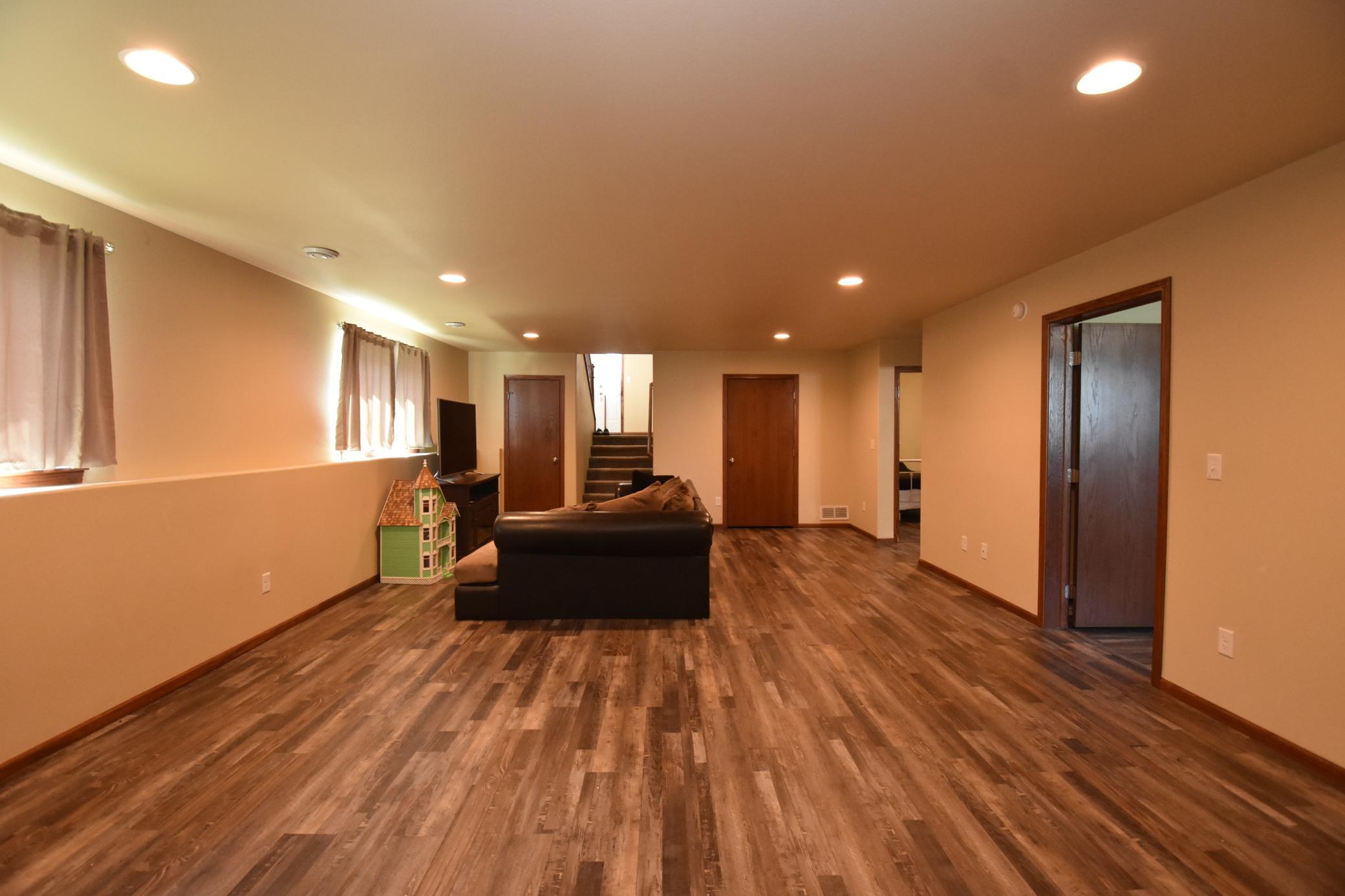 6105 61 Avenue S, Fargo ND 58104 - Photo 22 of 31