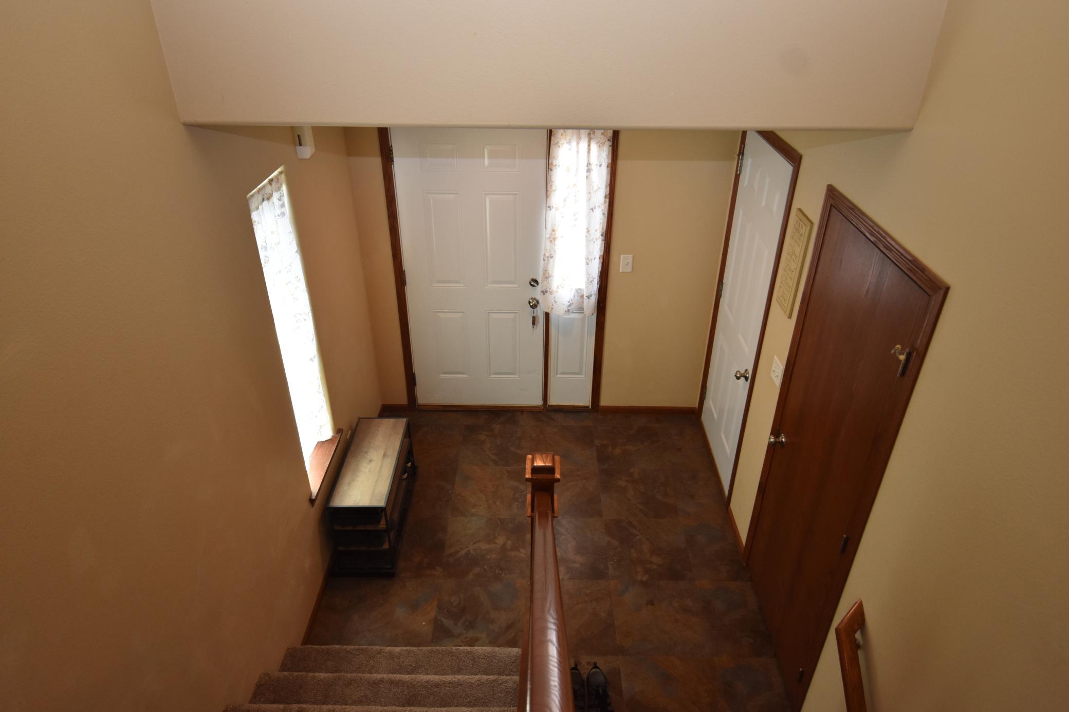 6105 61 Avenue S, Fargo ND 58104 - Photo 4 of 31