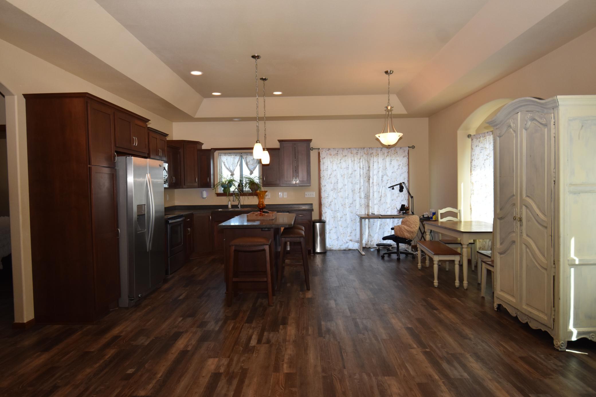 6105 61 Avenue S, Fargo ND 58104 - Photo 5 of 31