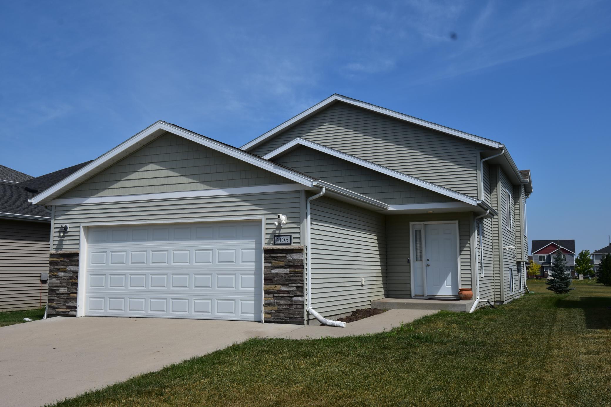 2016 single family home for sale at 6105 61 Avenue S in Fargo, ND — 4 bed, 2 bath