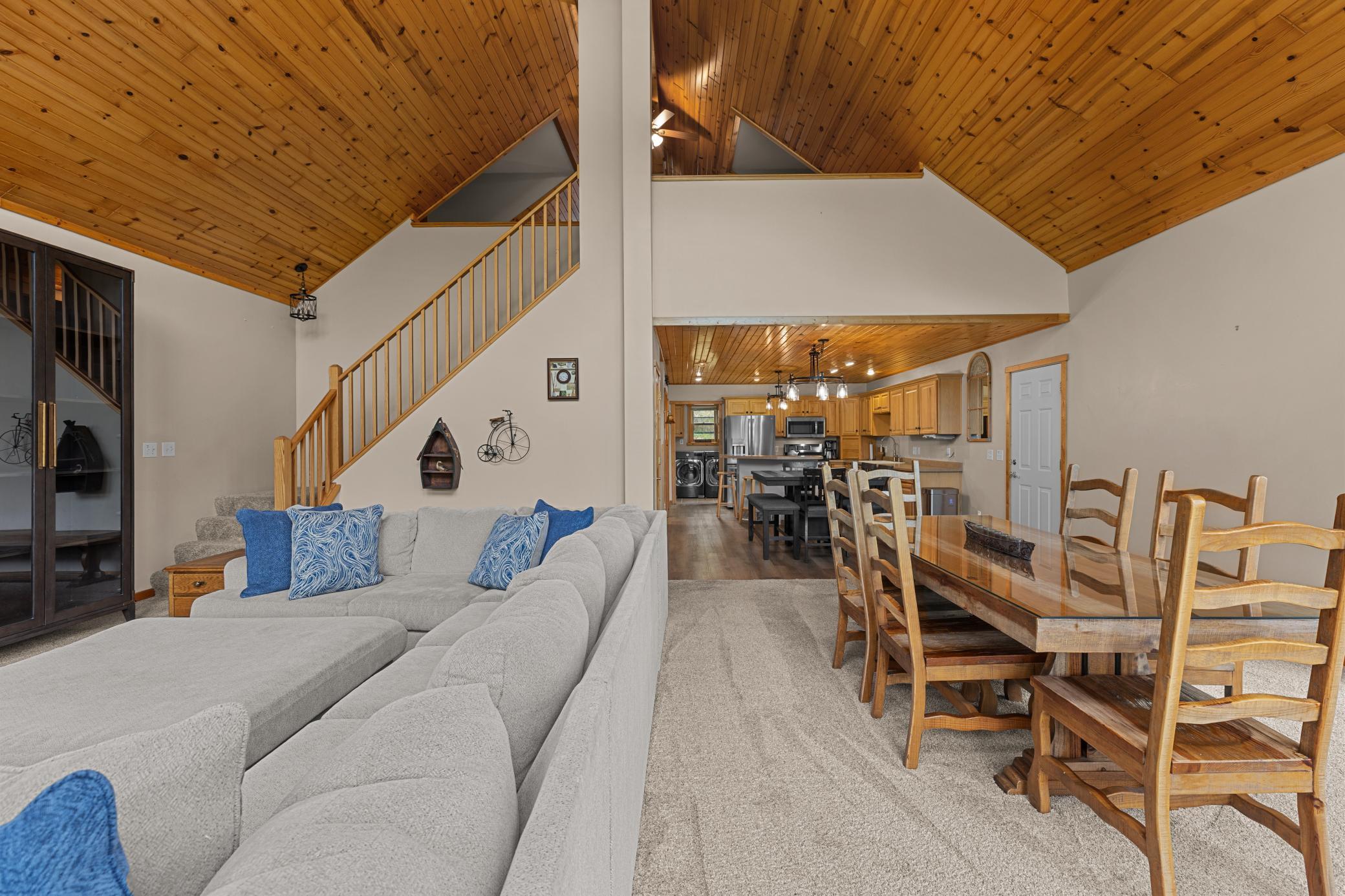 2005 single family home for sale at 6454 Flying Jib in Garrison, MN — 5 bed, 3 bath (photo 11 of 47)