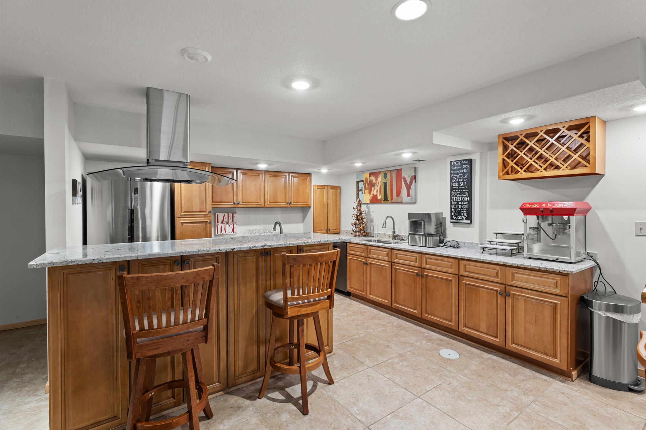 2005 single family home for sale at 6454 Flying Jib in Garrison, MN — 5 bed, 3 bath (photo 22 of 47)