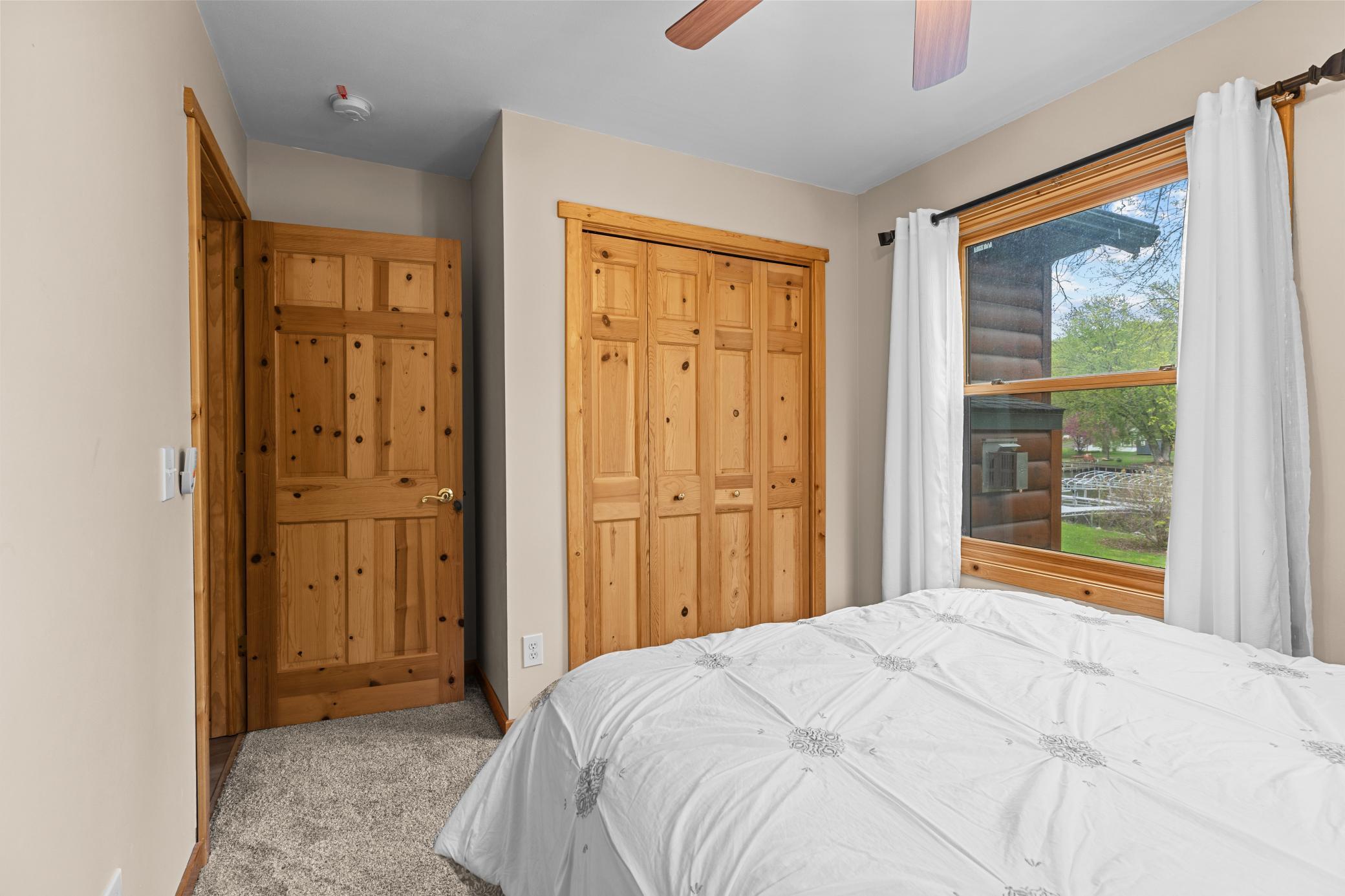 2005 single family home for sale at 6454 Flying Jib in Garrison, MN — 5 bed, 3 bath (photo 32 of 47)